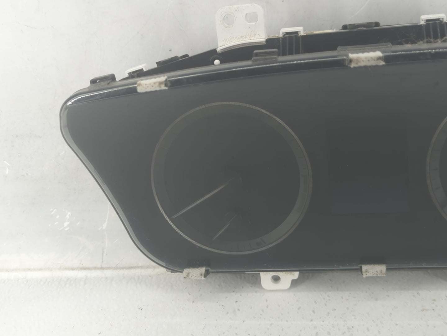 2016-2017 Hyundai Sonata Instrument Cluster Speedometer Gauges P/N:94001-C2201 Fits Fits 2016 2017 OEM Used Auto Parts - Oem