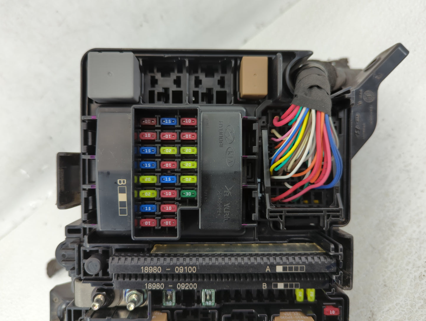2016-2017 Hyundai Sonata Fusebox Fuse Box Panel Relay Module P/N:91950-C1820 Fits Fits 2016 2017 OEM Used Auto Parts - Oemus