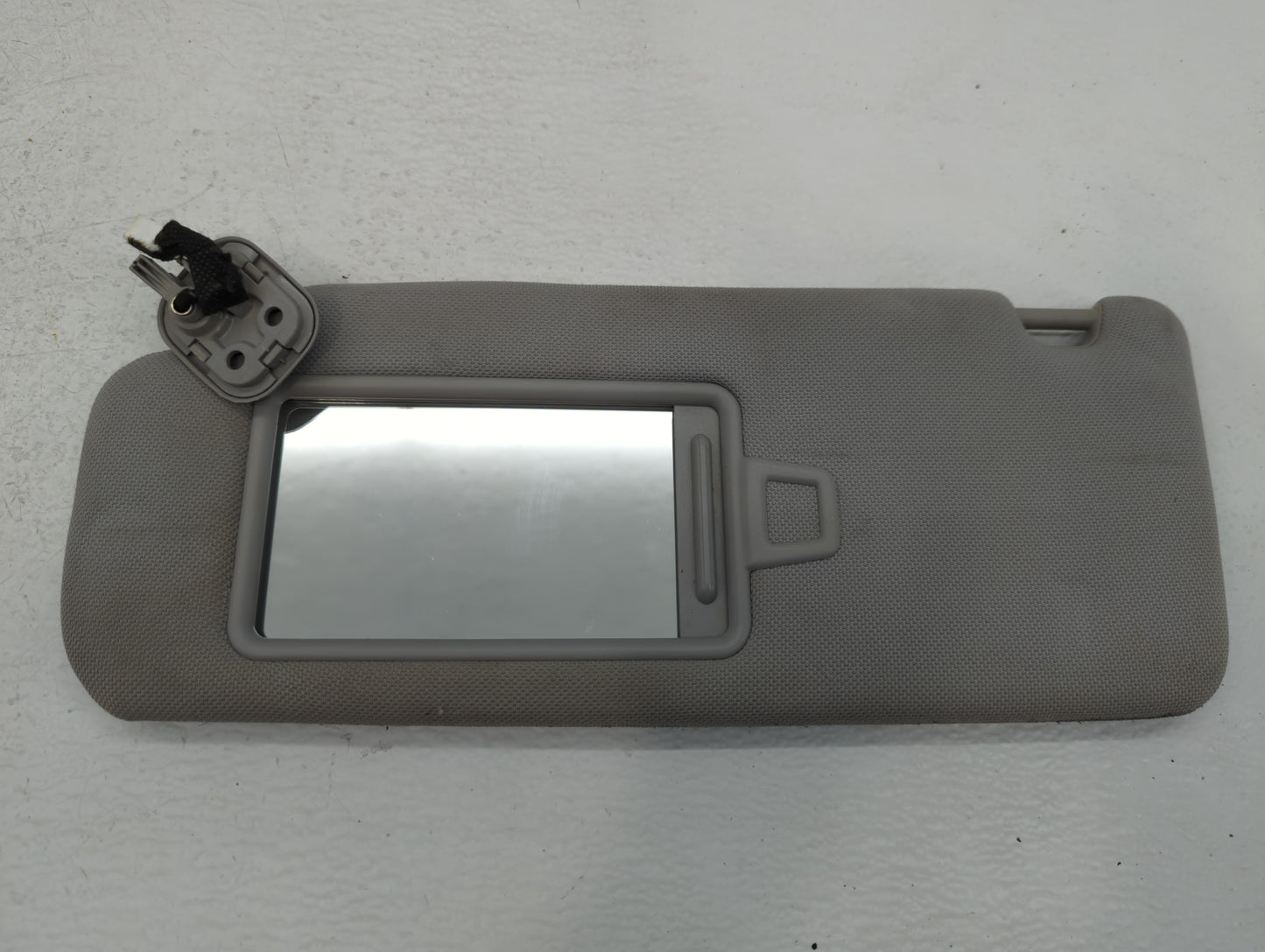 2015-2019 Hyundai Sonata Sun Visor Shade Replacement Passenger Right Mirror Fits Fits 2015 2016 2017 2018 2019 OEM Used Auto