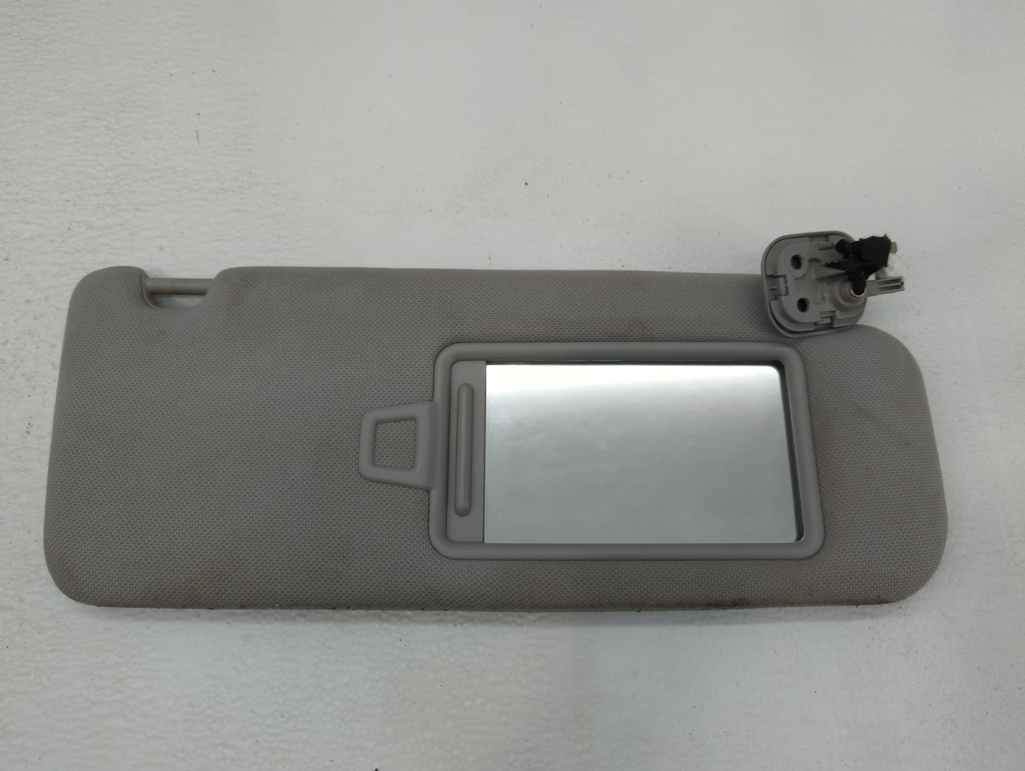 2015-2019 Hyundai Sonata Sun Visor Shade Replacement Driver Left Mirror Fits Fits 2015 2016 2017 2018 2019 OEM Used Auto Par