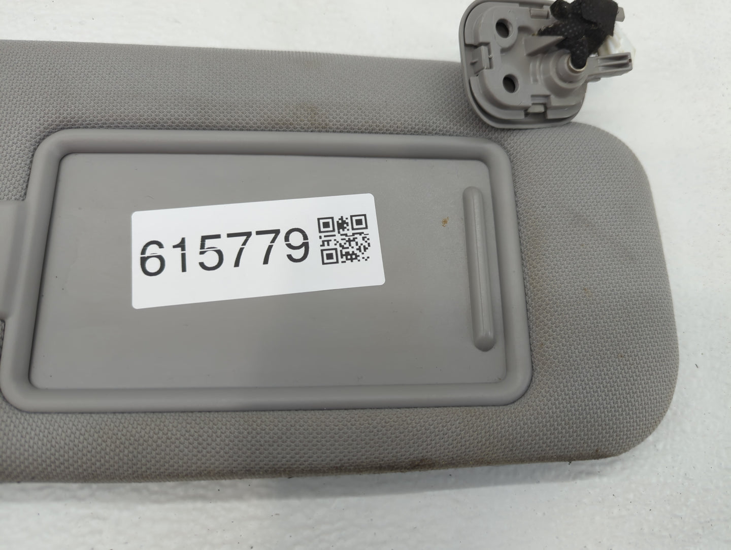 2015-2019 Hyundai Sonata Sun Visor Shade Replacement Driver Left Mirror Fits Fits 2015 2016 2017 2018 2019 OEM Used Auto Par