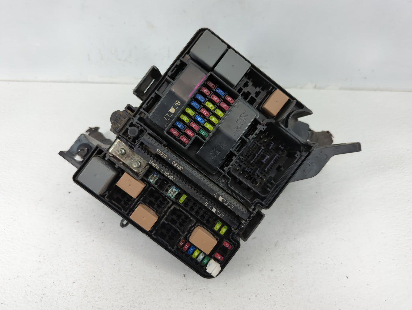 2016-2017 Hyundai Sonata Fusebox Fuse Box Panel Relay Module P/N:91950-C1820 Fits Fits 2016 2017 OEM Used Auto Parts - Oemus