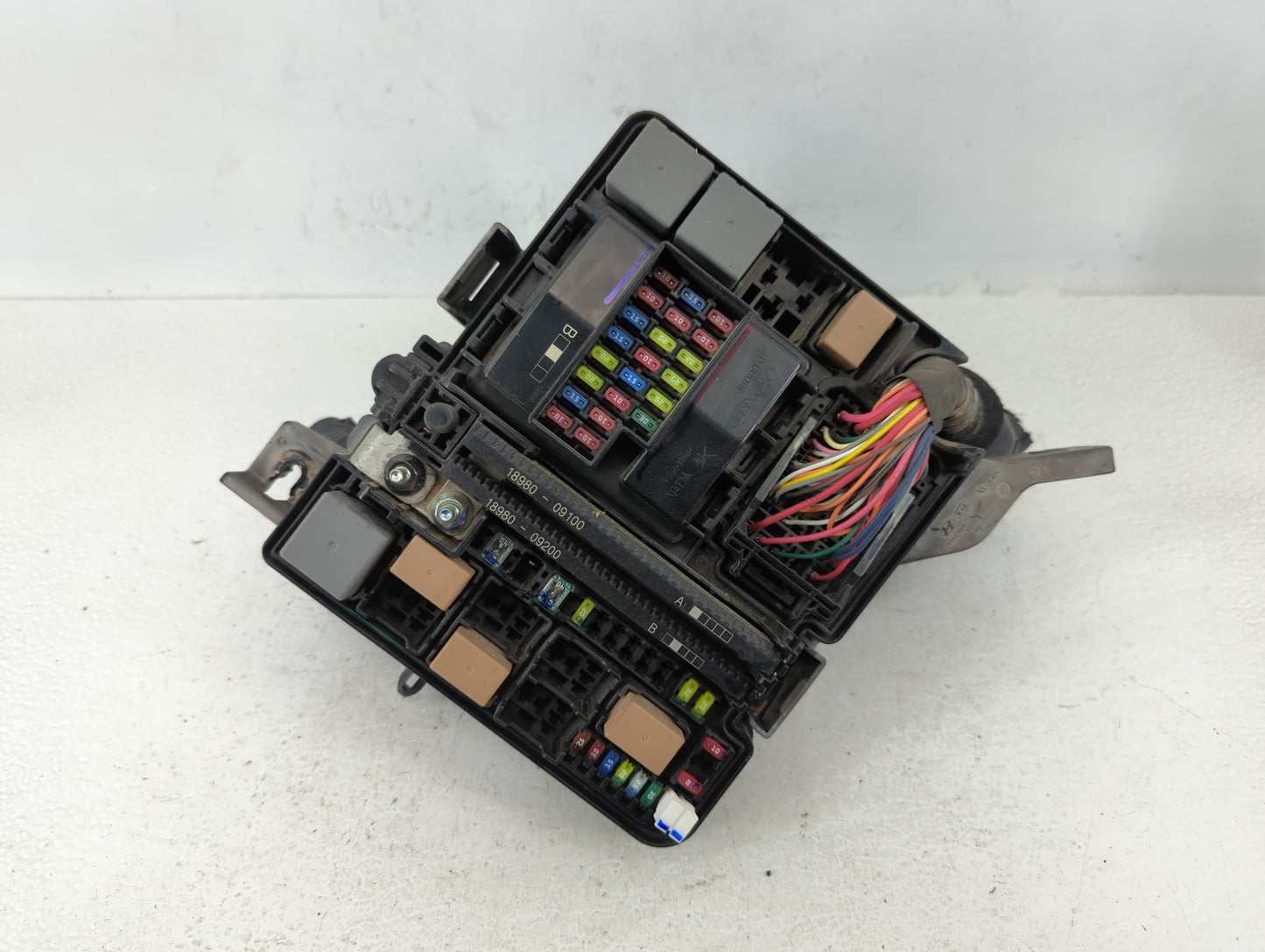 2016-2017 Hyundai Sonata Fusebox Fuse Box Panel Relay Module P/N:91950-C1820 Fits Fits 2016 2017 OEM Used Auto Parts - Oemus