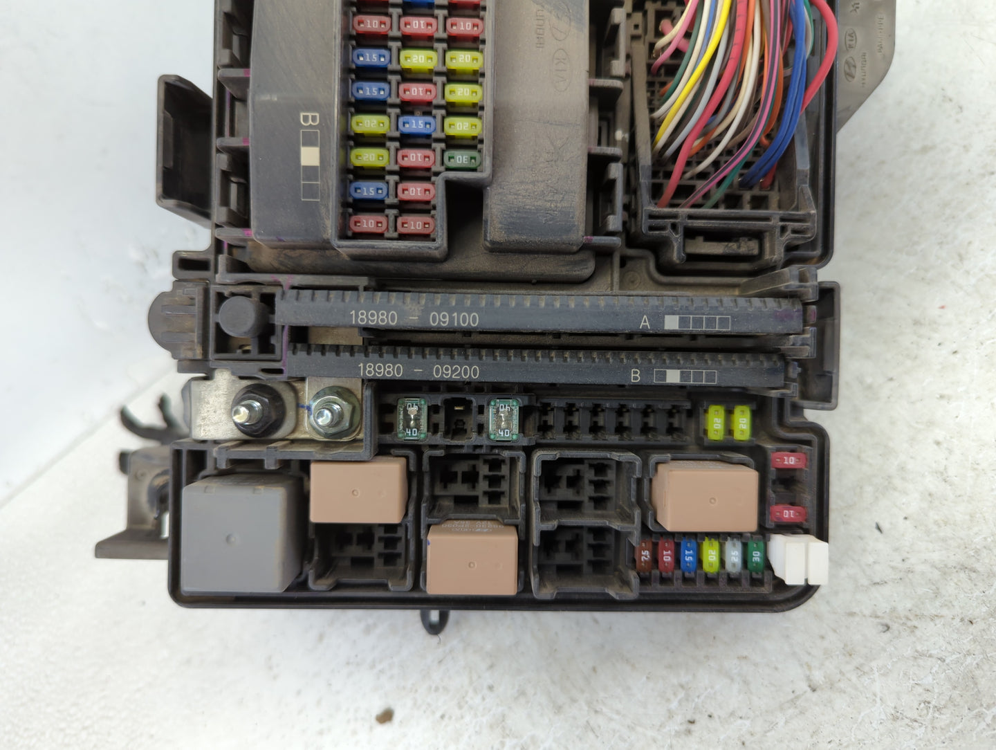 2016-2017 Hyundai Sonata Fusebox Fuse Box Panel Relay Module P/N:91950-C1820 Fits Fits 2016 2017 OEM Used Auto Parts - Oemus