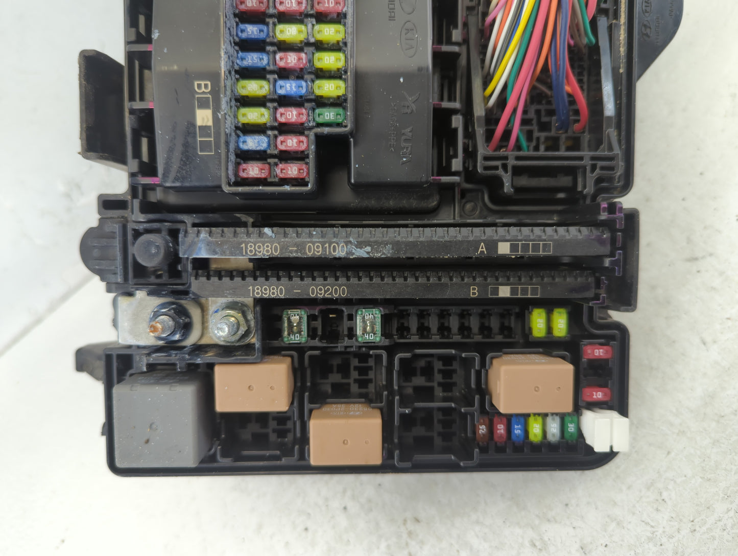 2016-2017 Hyundai Sonata Fusebox Fuse Box Panel Relay Module P/N:91950-C1820 Fits Fits 2016 2017 OEM Used Auto Parts - Oemus