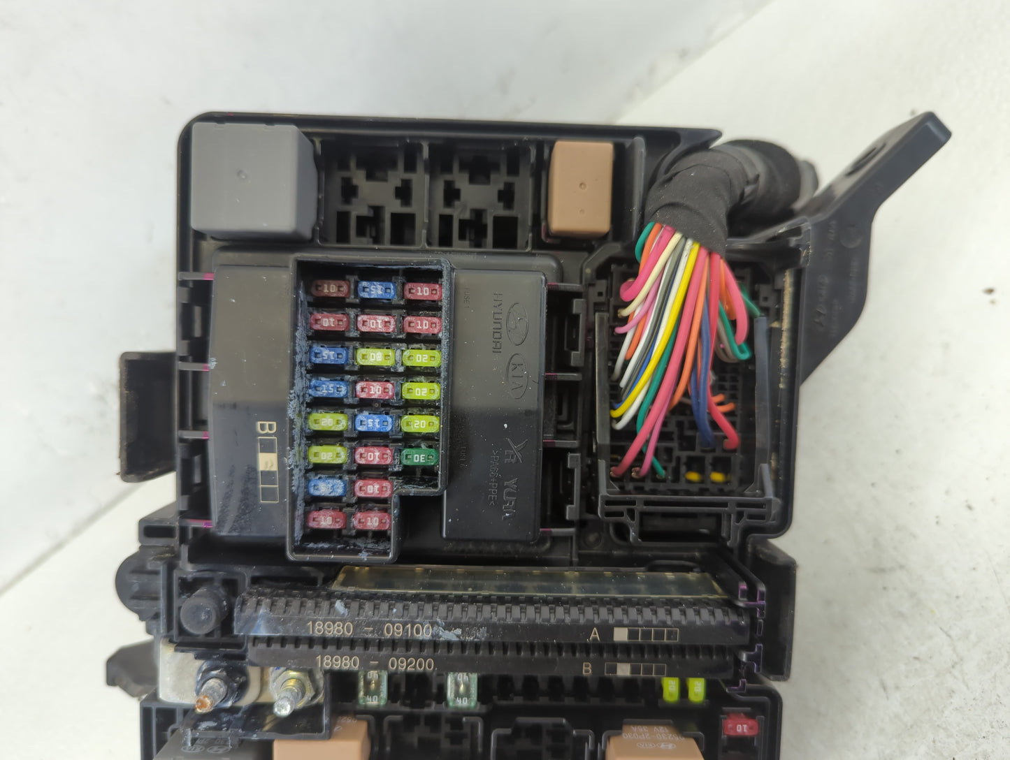 2016-2017 Hyundai Sonata Fusebox Fuse Box Panel Relay Module P/N:91950-C1820 Fits Fits 2016 2017 OEM Used Auto Parts - Oemus