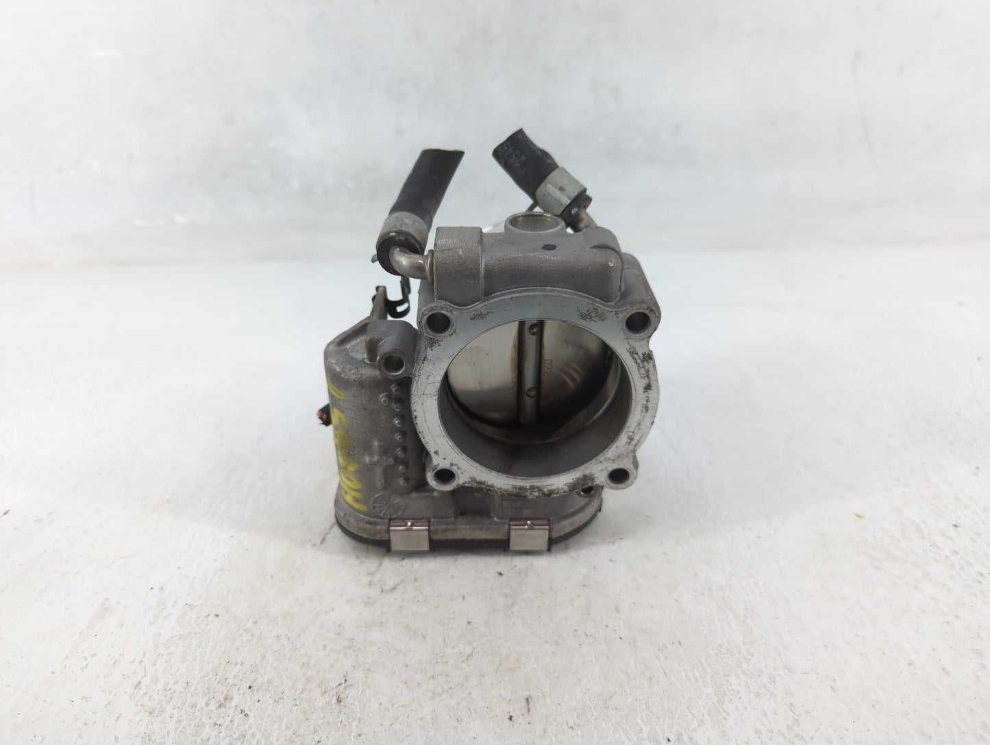 2015-2019 Hyundai Sonata Throttle Body P/N:35100-2G600 Fits Fits 2015 2016 2017 2018 2019 2020 2021 OEM Used Auto Parts - Oe