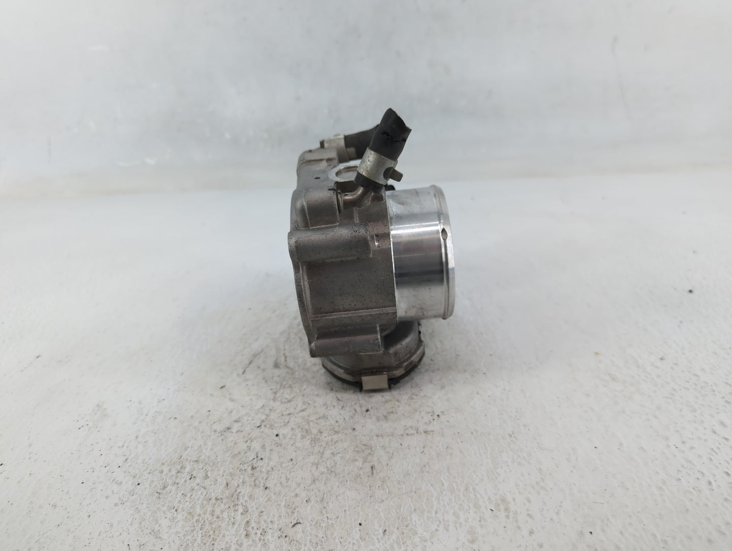 2015-2019 Hyundai Sonata Throttle Body P/N:0 280 750 618 35100-2G600 Fits Fits 2015 2016 2017 2018 2019 2020 2021 OEM Used A