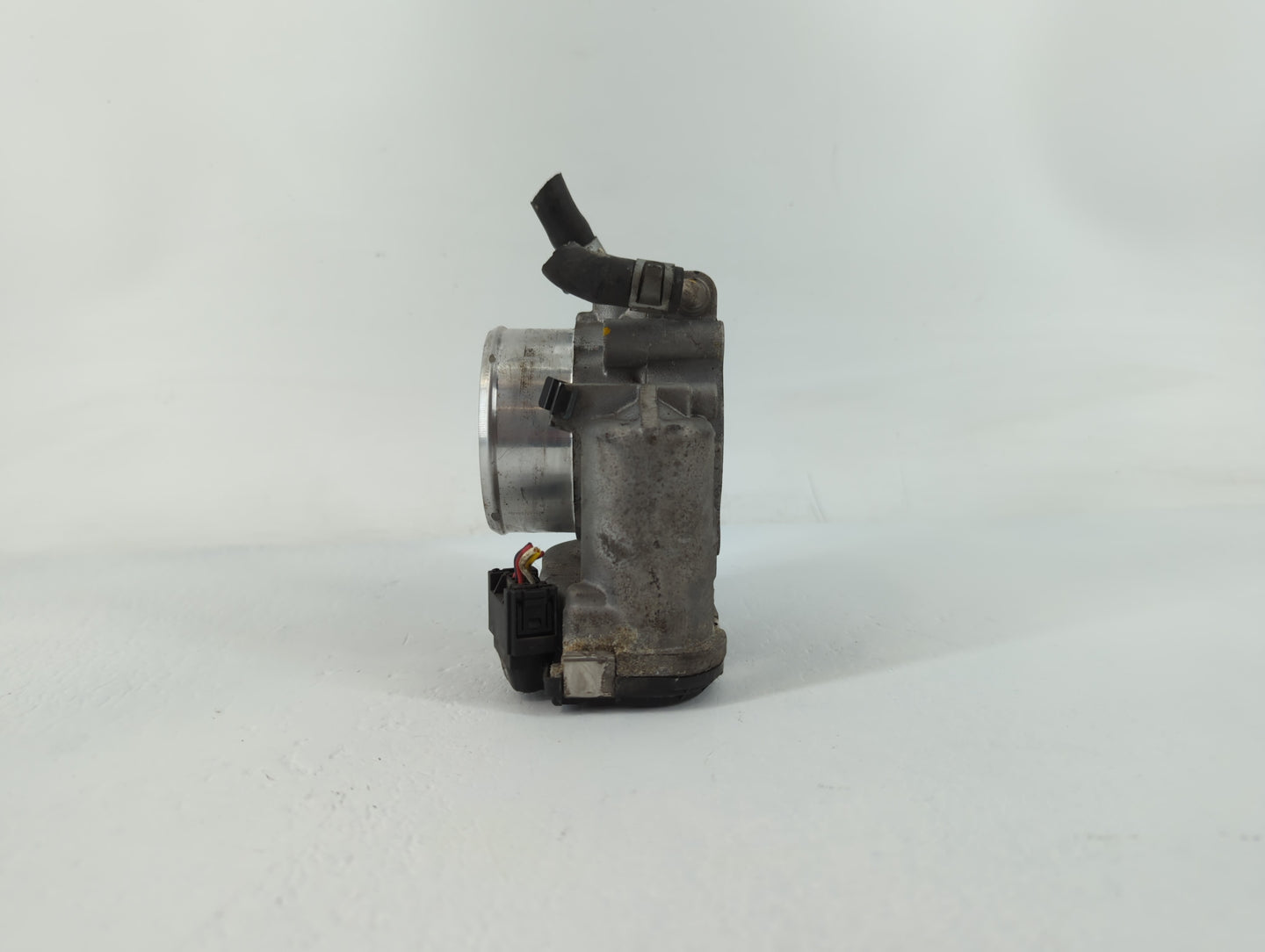 2015-2019 Hyundai Sonata Throttle Body P/N:0 280 750 618 35100-2G600 Fits Fits 2015 2016 2017 2018 2019 2020 2021 OEM Used A