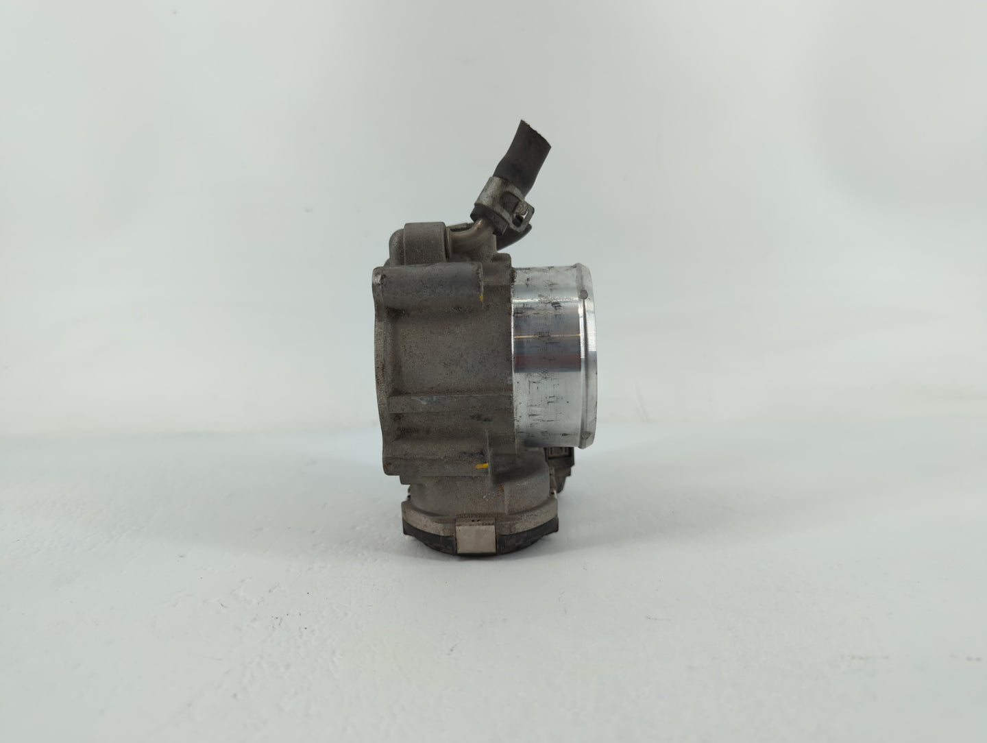 2015-2019 Hyundai Sonata Throttle Body P/N:0 280 750 618 35100-2G600 Fits Fits 2015 2016 2017 2018 2019 2020 2021 OEM Used A