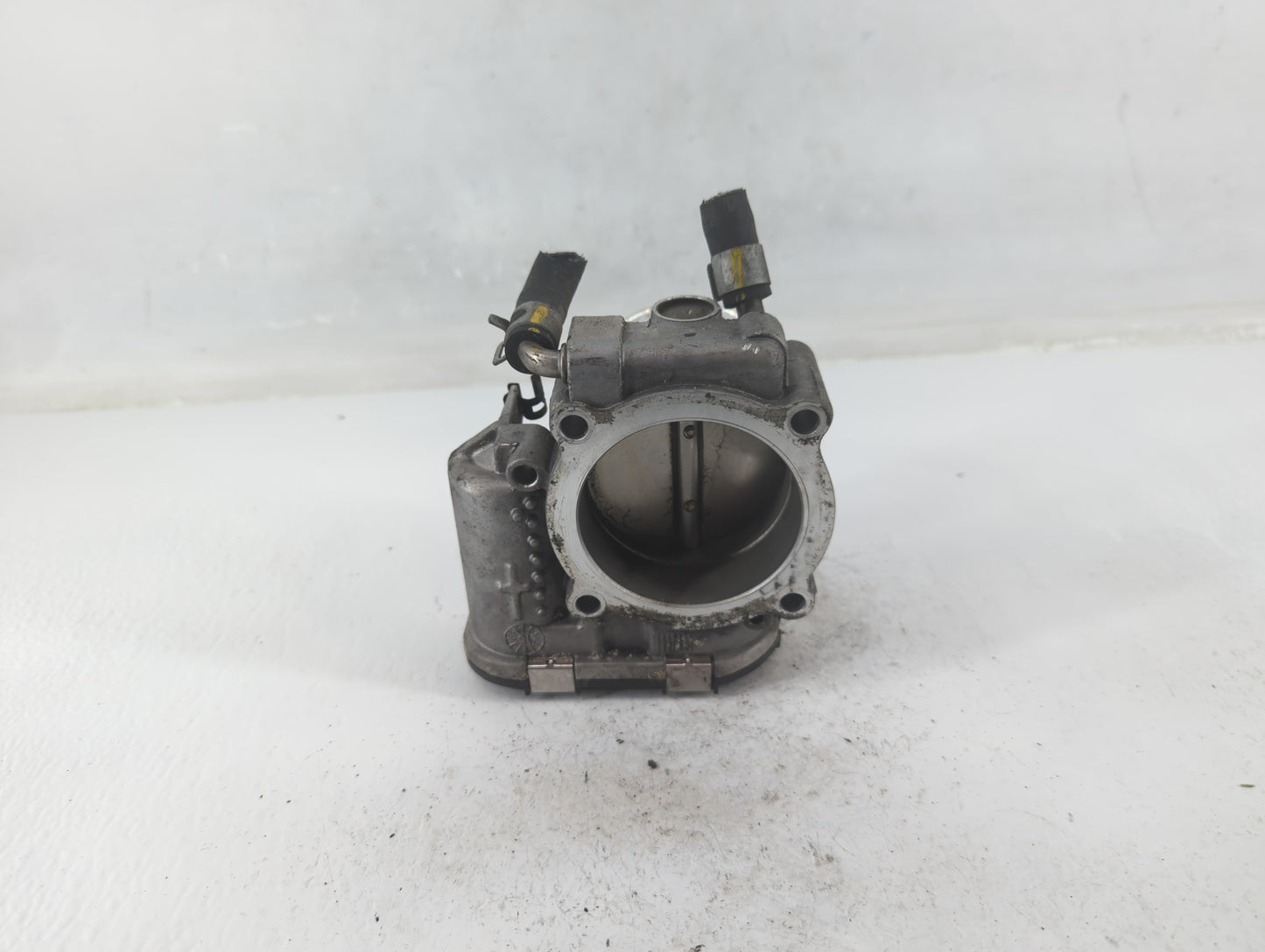 2015-2019 Hyundai Sonata Throttle Body P/N:35100-2G600 Fits Fits 2015 2016 2017 2018 2019 2020 2021 OEM Used Auto Parts - Oe