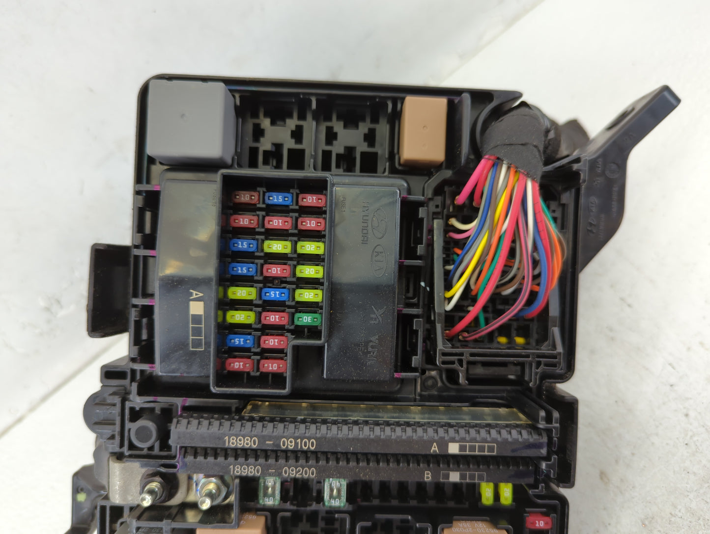 2016-2017 Hyundai Sonata Fusebox Fuse Box Panel Relay Module P/N:91950-C1820 Fits Fits 2016 2017 OEM Used Auto Parts - Oemus