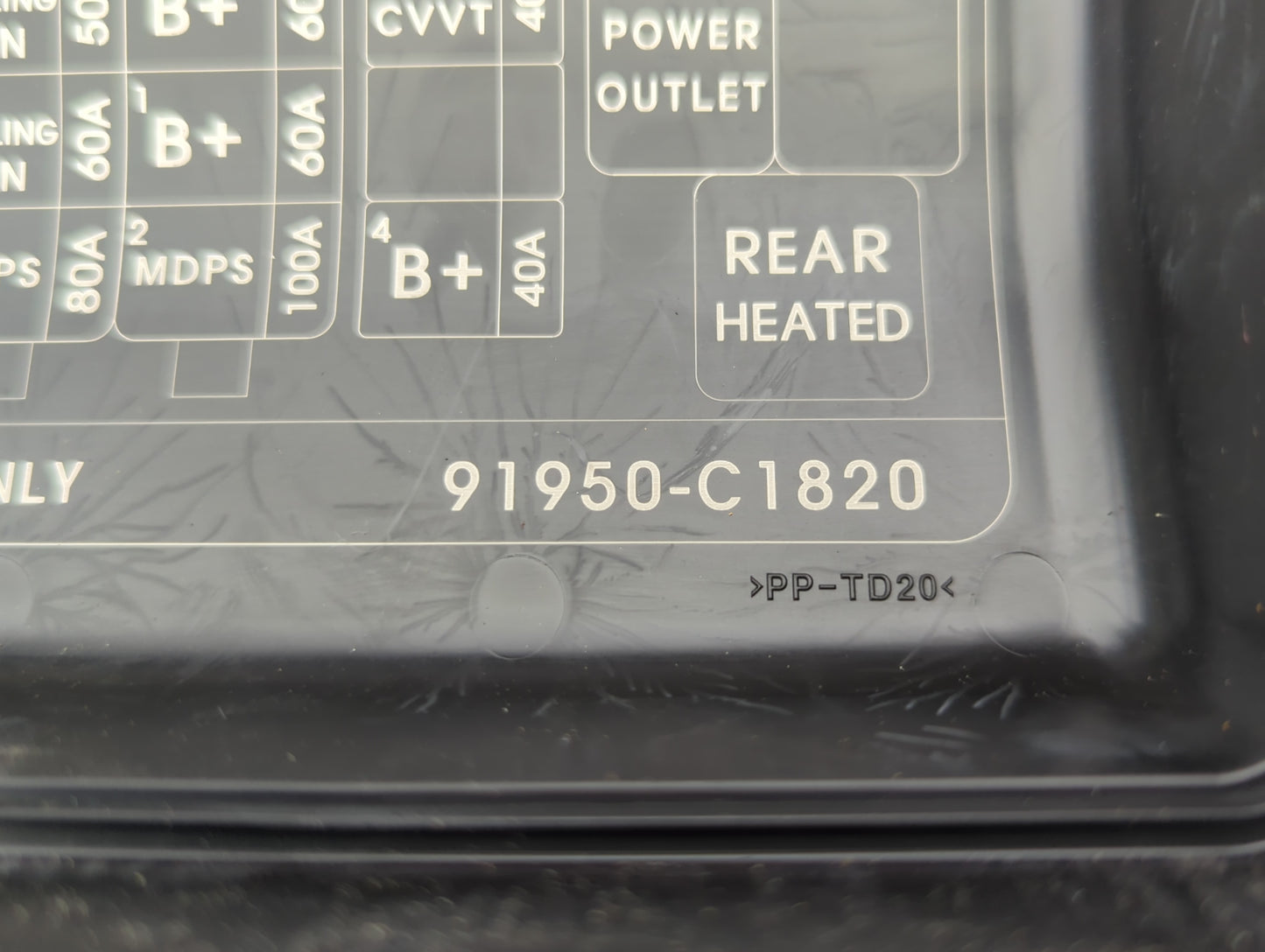 2016-2017 Hyundai Sonata Fusebox Fuse Box Panel Relay Module P/N:91950-C1820 Fits Fits 2016 2017 OEM Used Auto Parts - Oemus