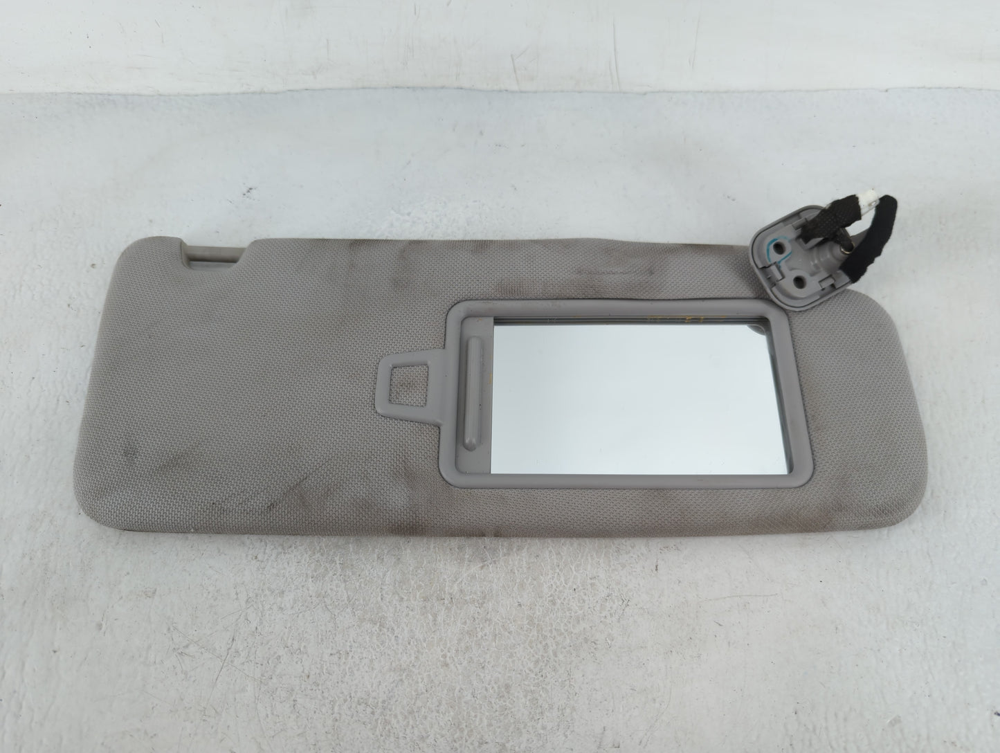 2016-2019 Hyundai Sonata Sun Visor Shade Replacement Passenger Right Mirror Fits Fits 2016 2017 2018 2019 OEM Used Auto Part