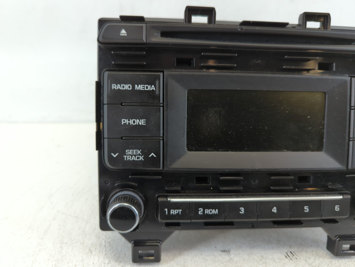 2016-2017 Hyundai Sonata Am Fm Cd Player Radio Receiver - Oemusedautoparts1.com