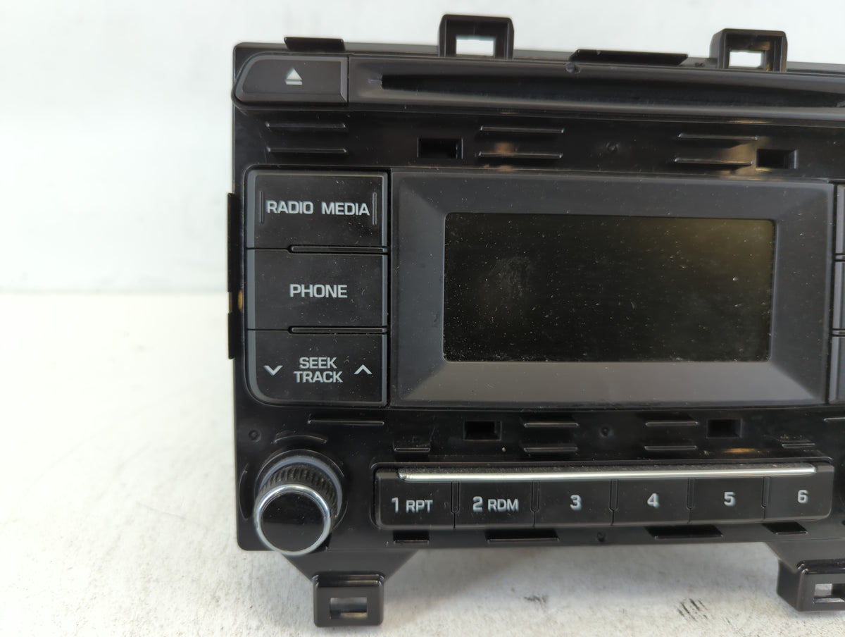 2016-2017 Hyundai Sonata Am Fm Cd Player Radio Receiver 664001 - Oemusedautoparts1.com