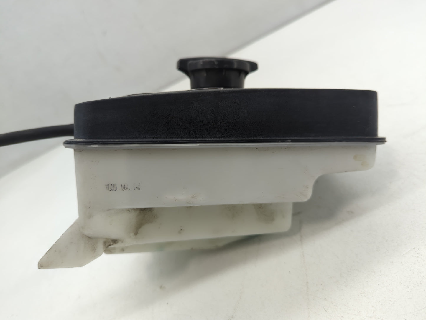 2016-2017 Hyundai Sonata Windshield Washer Fluid Reservoir Bottle Oem - Oemusedautoparts1.com