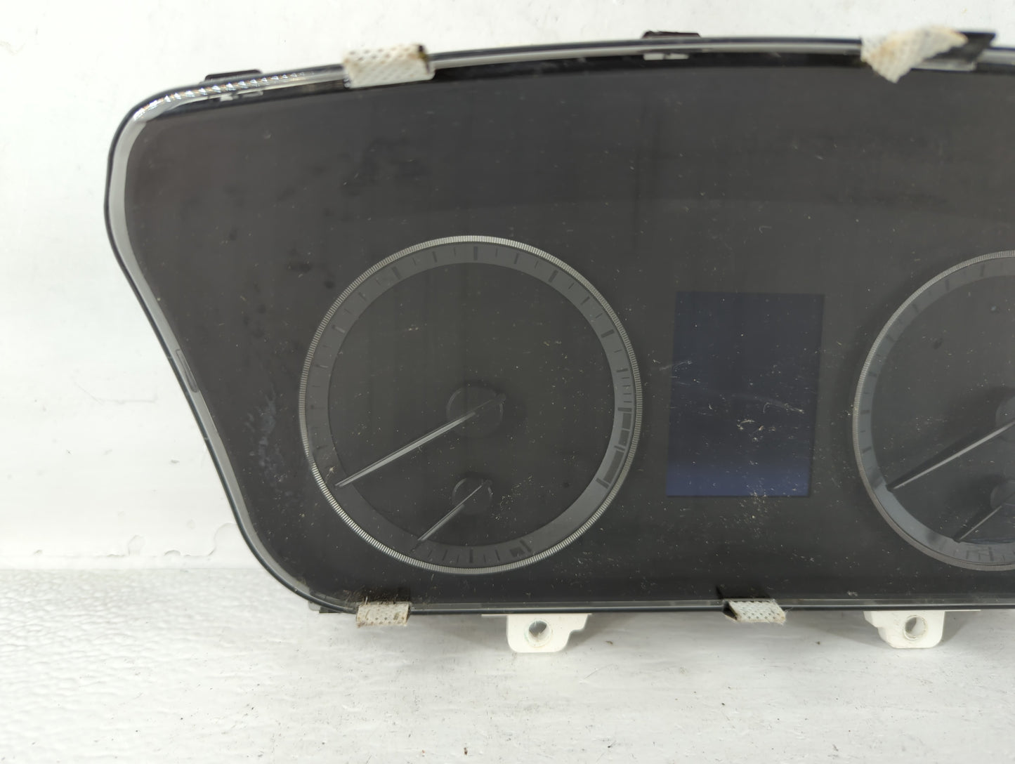 2016-2017 Hyundai Sonata Instrument Cluster Speedometer Gauges P/N:94001-C2201 Fits Fits 2016 2017 OEM Used Auto Parts - Oem