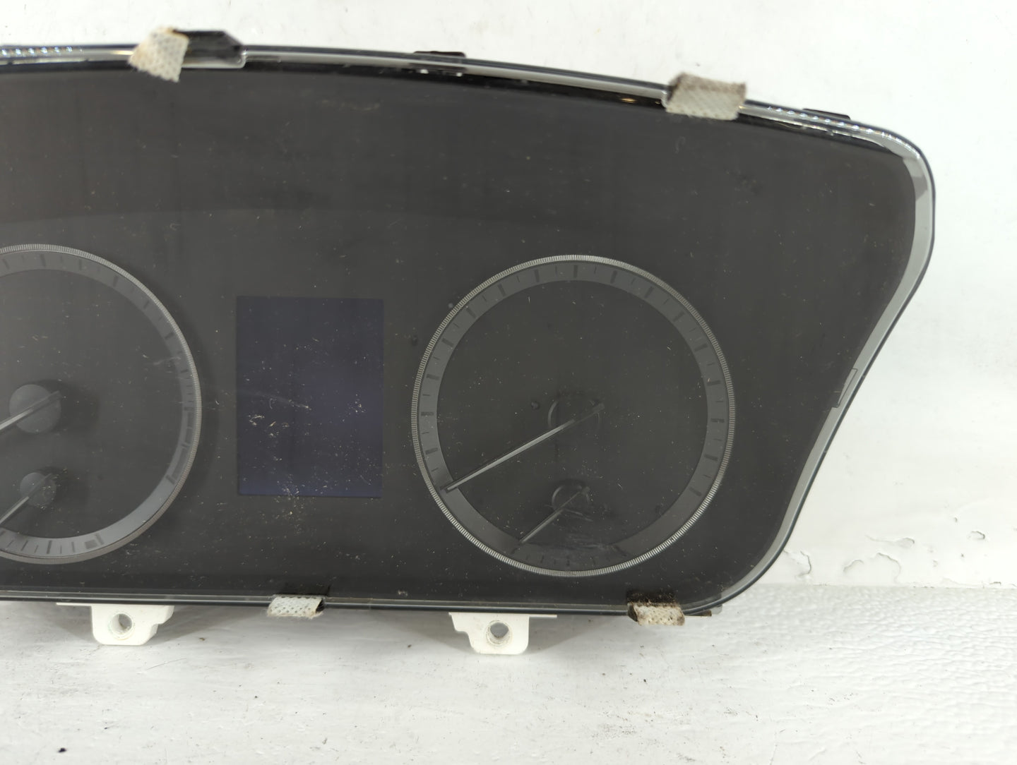 2016-2017 Hyundai Sonata Instrument Cluster Speedometer Gauges P/N:94001-C2201 Fits Fits 2016 2017 OEM Used Auto Parts - Oem