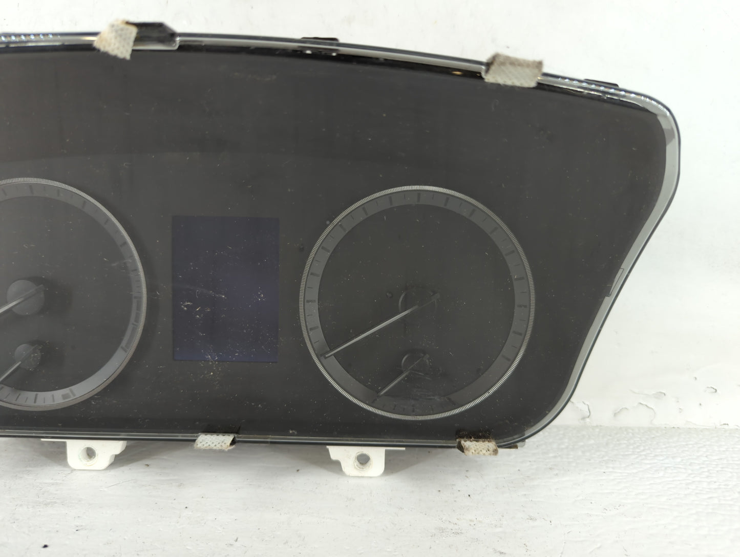 2016-2017 Hyundai Sonata Instrument Cluster Speedometer Gauges P/N:94001-C2201 Fits Fits 2016 2017 OEM Used Auto Parts - Oem