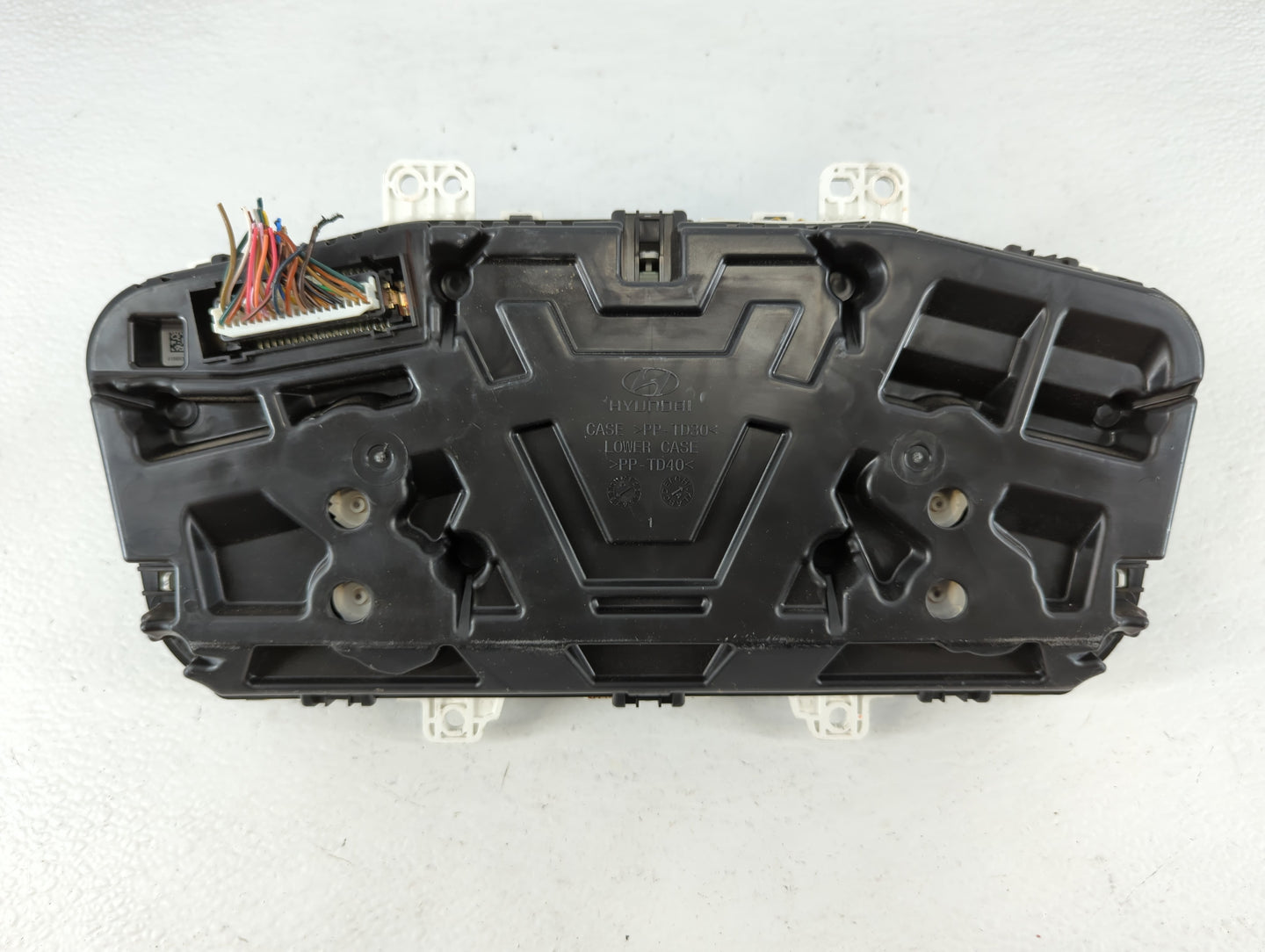 2016-2017 Hyundai Sonata Instrument Cluster Speedometer Gauges P/N:94001-C2201 Fits Fits 2016 2017 OEM Used Auto Parts - Oem