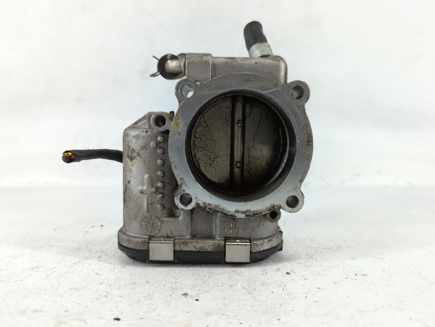 2015-2019 Hyundai Sonata Throttle Body P/N:35100-2G600 Fits Fits 2015 2016 2017 2018 2019 2020 2021 OEM Used Auto Parts - Oe