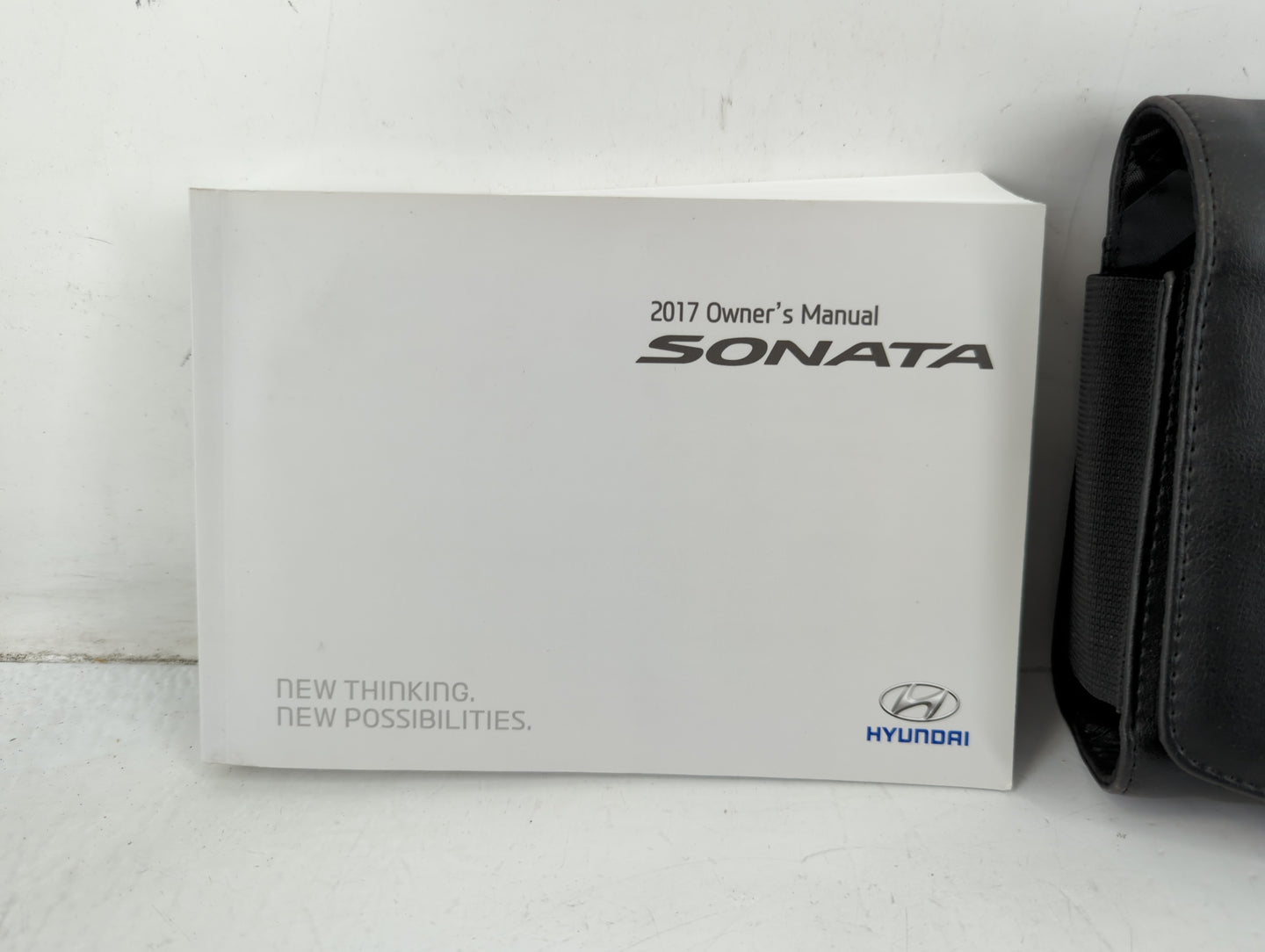 2017 Hyundai Sonata Owners Manual Book Guide P/N:HC10-EU66B OEM Used Auto Parts - Oemusedautoparts1.com