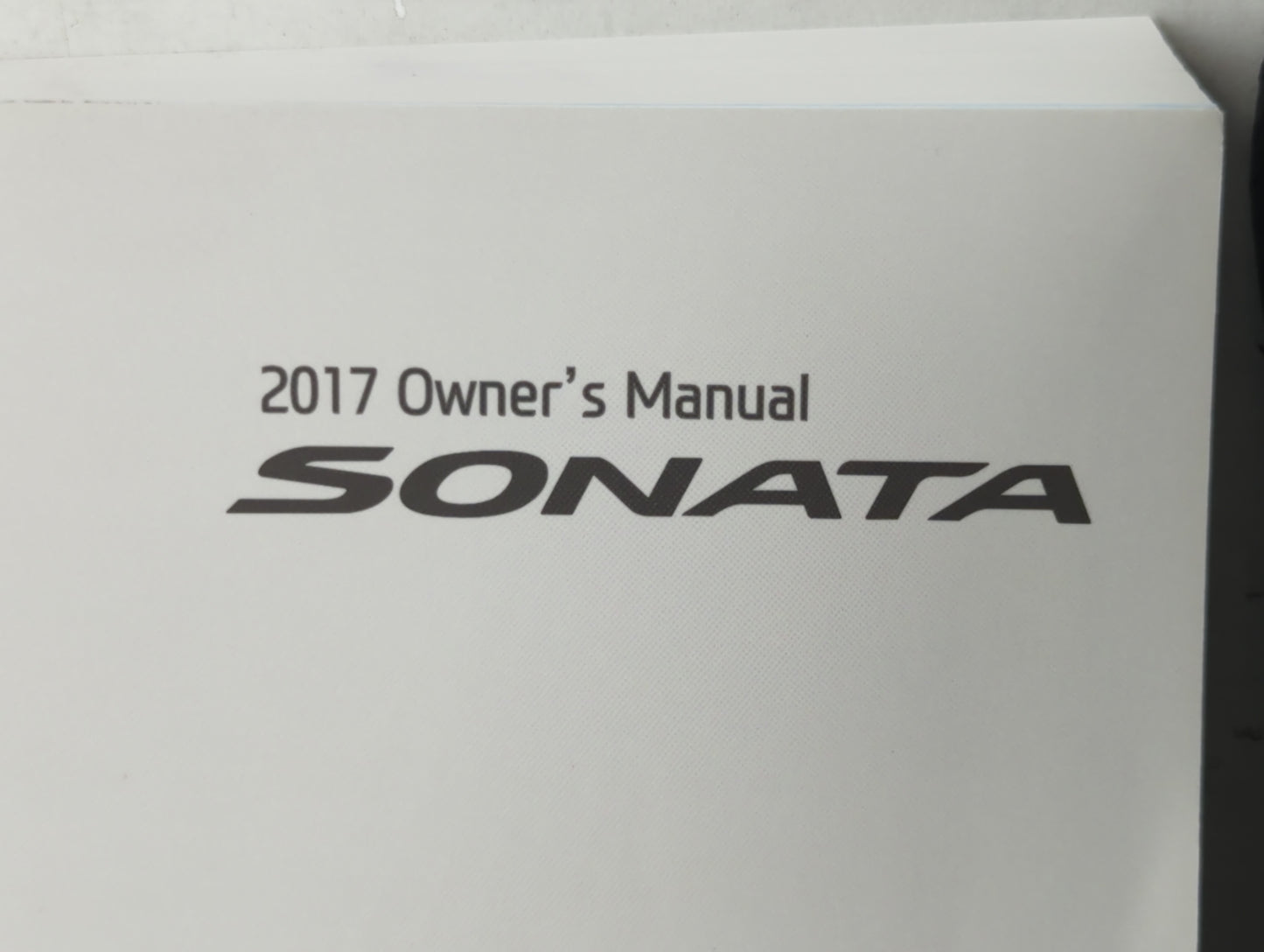 2017 Hyundai Sonata Owners Manual Book Guide P/N:HC10-EU690 OEM Used Auto Parts - Oemusedautoparts1.com