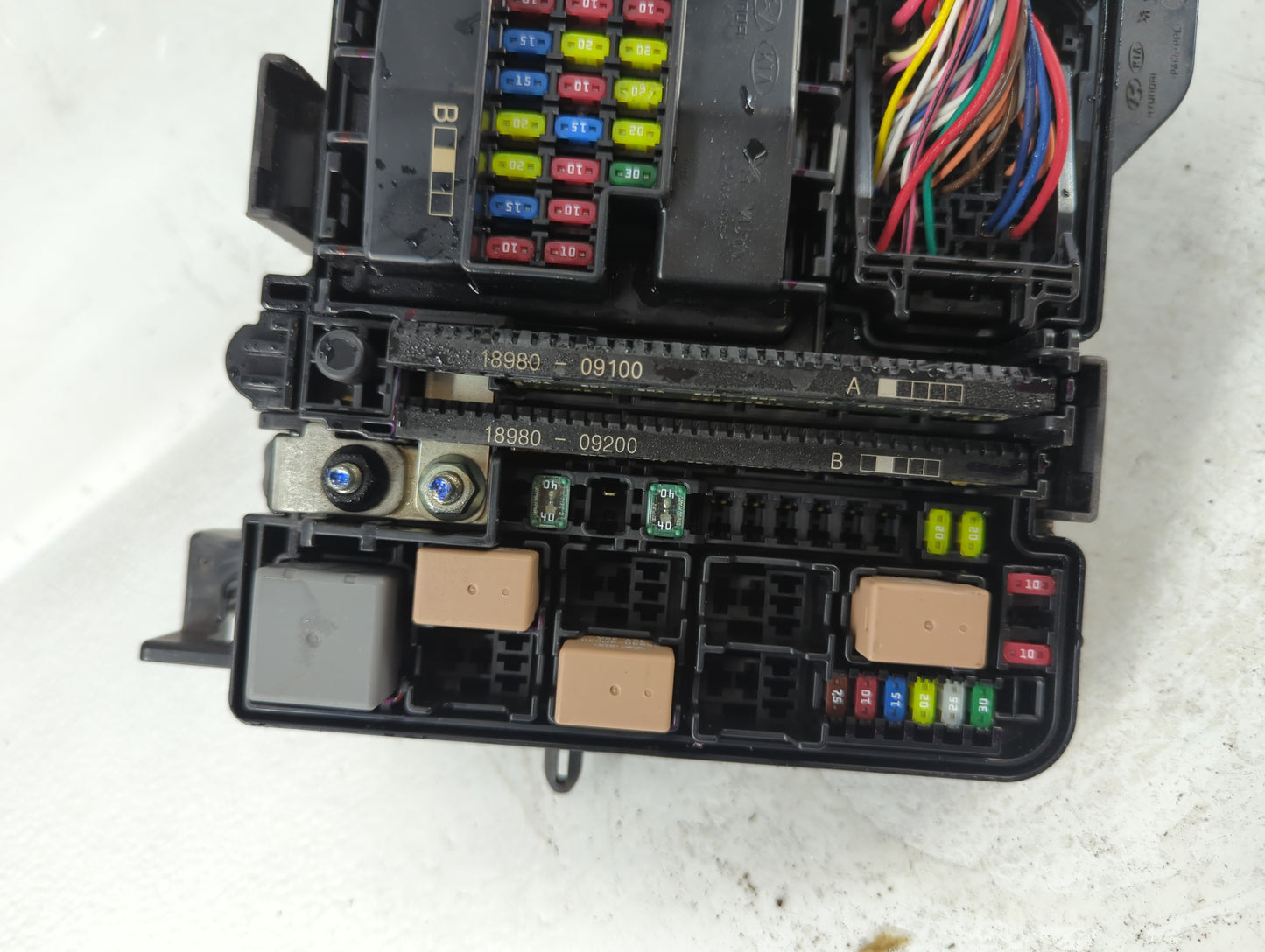 2016-2017 Hyundai Sonata Fusebox Fuse Box Panel Relay Module P/N:91950-C1820 Fits Fits 2016 2017 OEM Used Auto Parts - Oemus