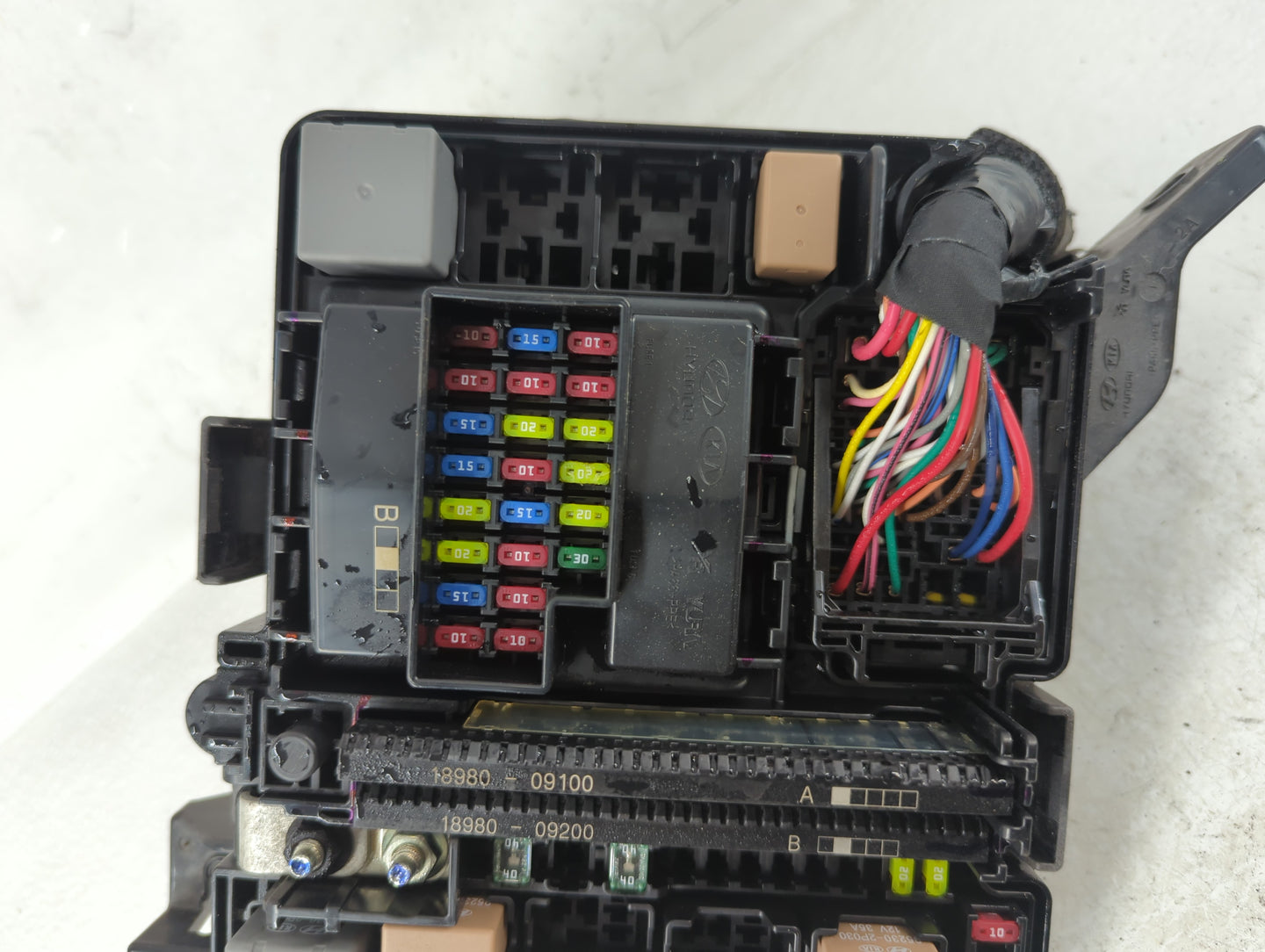 2016-2017 Hyundai Sonata Fusebox Fuse Box Panel Relay Module P/N:91950-C1820 Fits Fits 2016 2017 OEM Used Auto Parts - Oemus