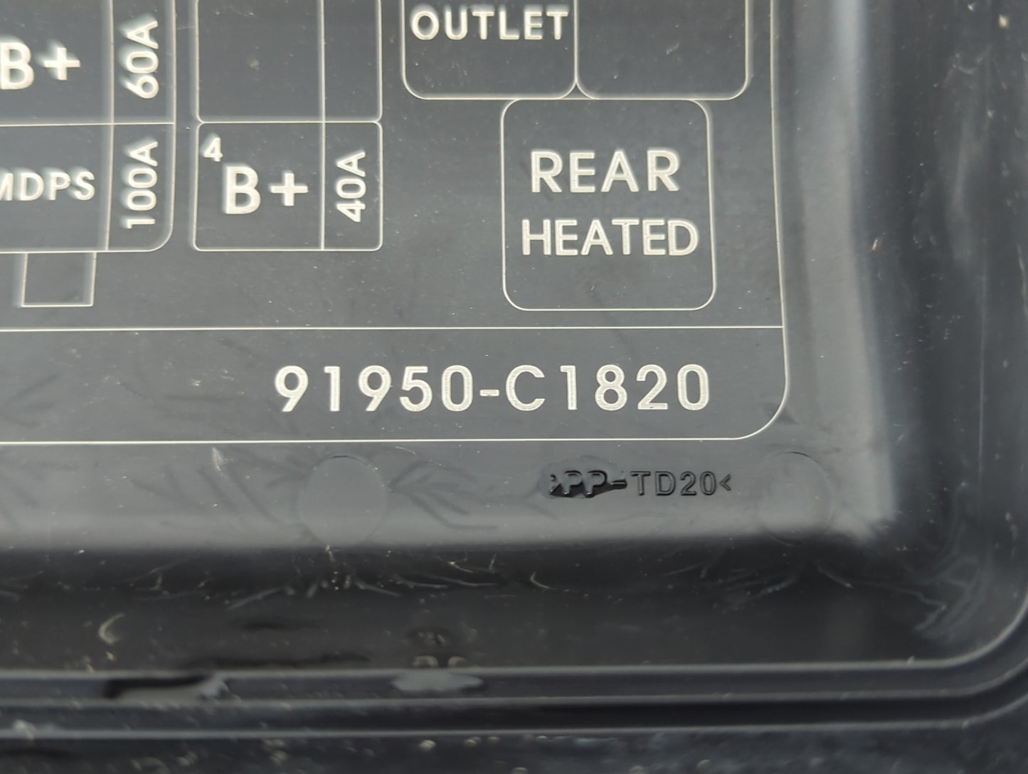 2016-2017 Hyundai Sonata Fusebox Fuse Box Panel Relay Module P/N:91950-C1820 Fits Fits 2016 2017 OEM Used Auto Parts - Oemus