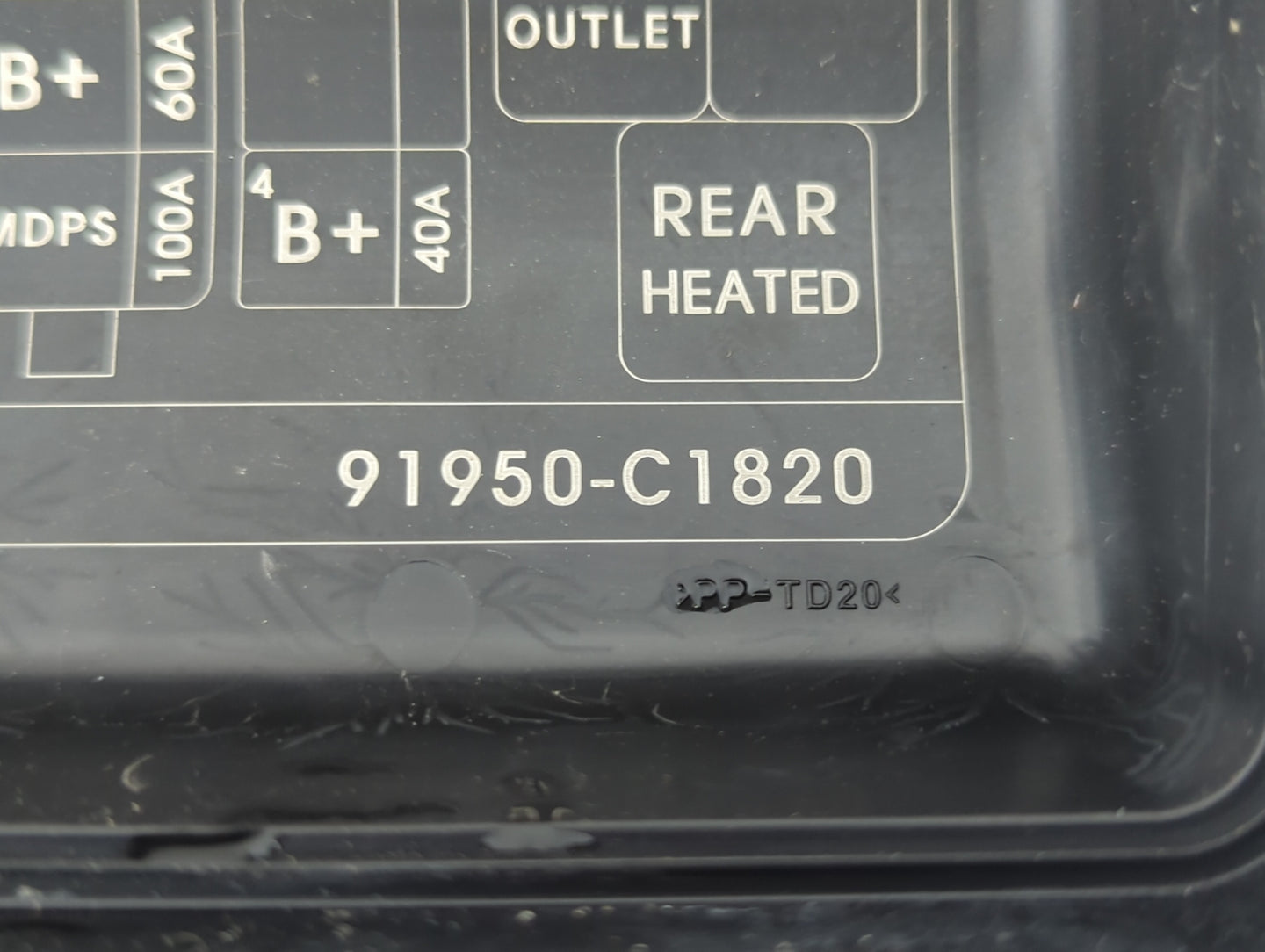 2016-2017 Hyundai Sonata Fusebox Fuse Box Panel Relay Module P/N:91950-C1820 Fits Fits 2016 2017 OEM Used Auto Parts - Oemus