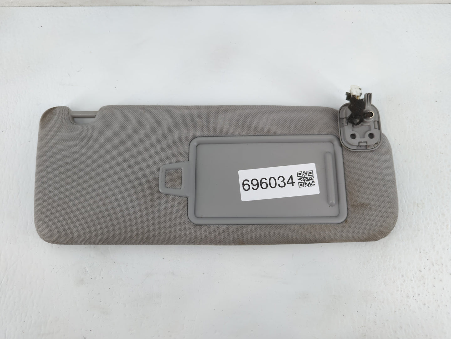 2015-2019 Hyundai Sonata Sun Visor Shade Replacement Passenger Right Mirror Fits Fits 2015 2016 2017 2018 2019 OEM Used Auto