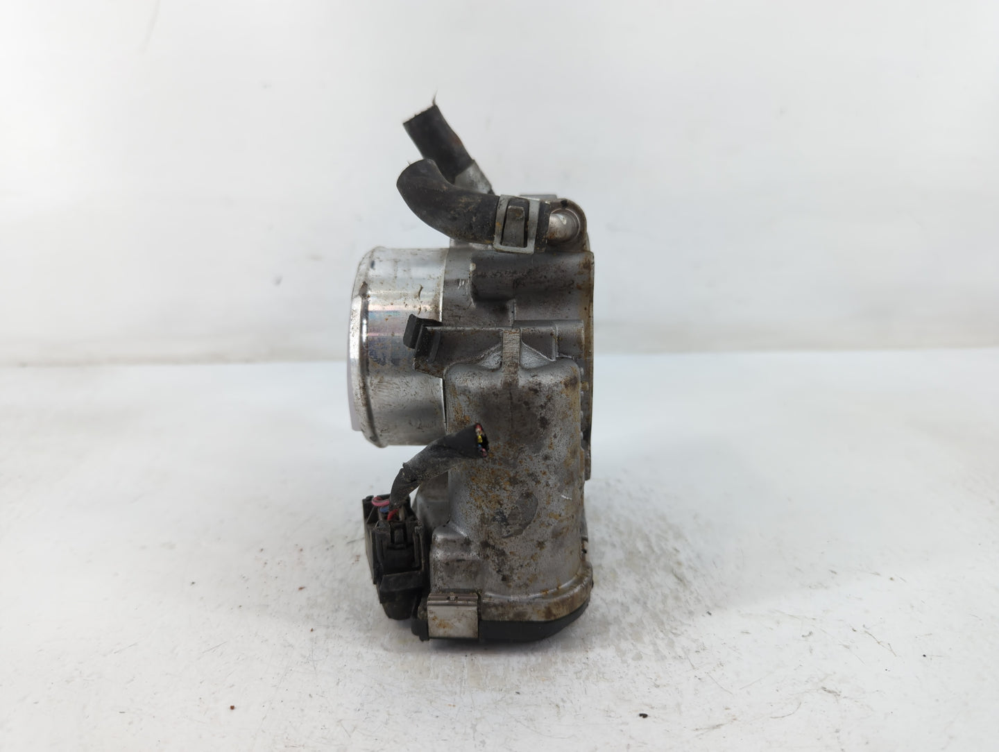 2015-2019 Hyundai Sonata Throttle Body P/N:0 280 750 618 35100-2G600 Fits Fits 2015 2016 2017 2018 2019 2020 2021 OEM Used A