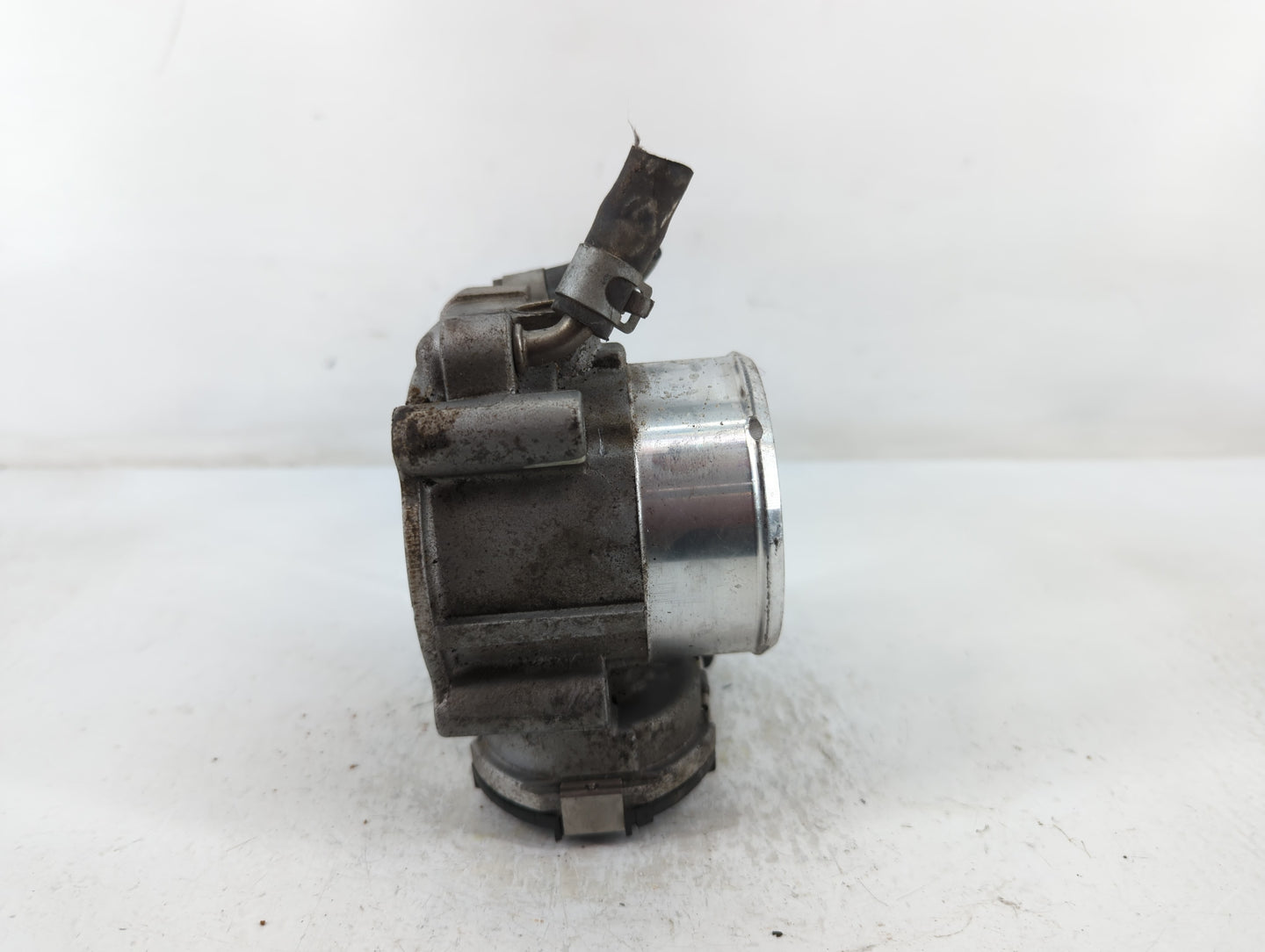 2015-2019 Hyundai Sonata Throttle Body P/N:0 280 750 618 35100-2G600 Fits Fits 2015 2016 2017 2018 2019 2020 2021 OEM Used A