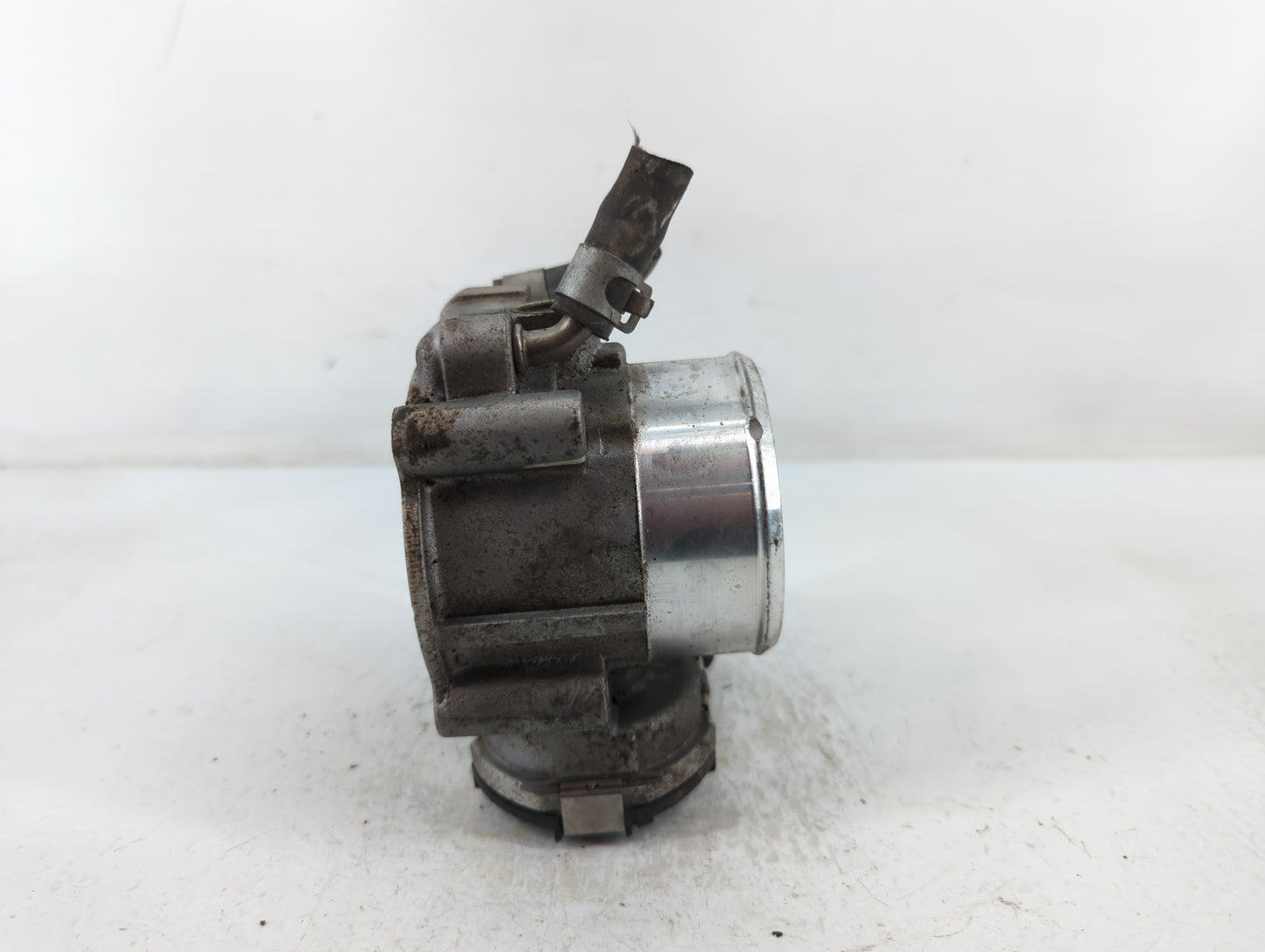 2015-2019 Hyundai Sonata Throttle Body P/N:0 280 750 618 35100-2G600 Fits Fits 2015 2016 2017 2018 2019 2020 2021 OEM Used A