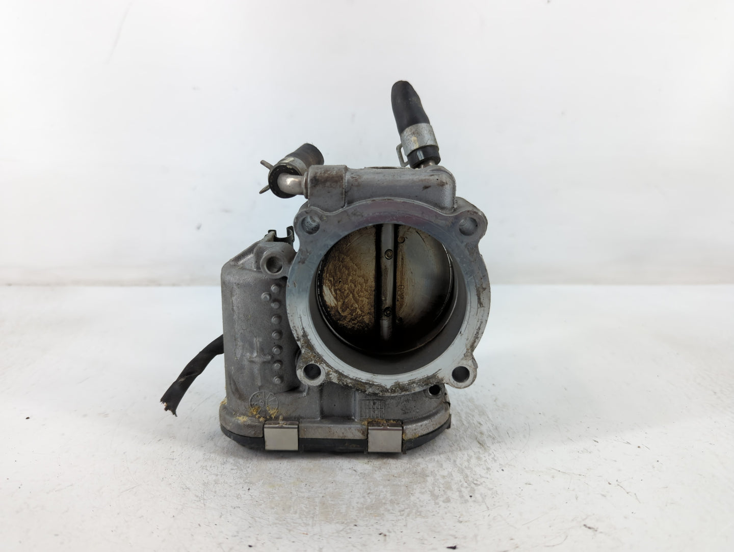 2015-2019 Hyundai Sonata Throttle Body P/N:35100-2G600 Fits Fits 2015 2016 2017 2018 2019 2020 2021 OEM Used Auto Parts - Oe