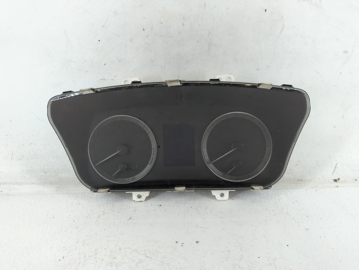 2015-2017 Hyundai Sonata Instrument Cluster Speedometer Gauges P/N:94001-C2201 Fits Fits 2015 2016 2017 OEM Used Auto Parts 