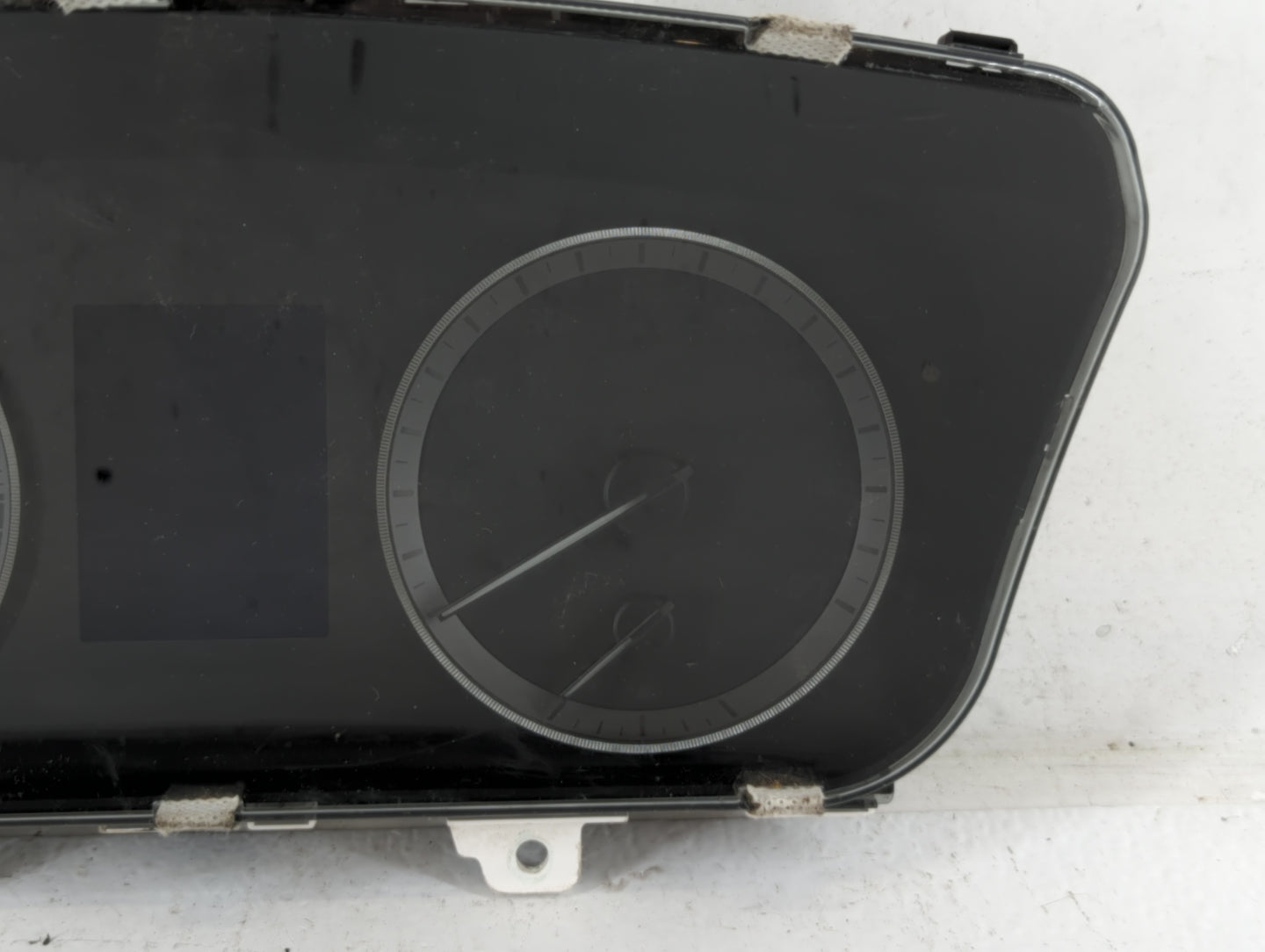 2015-2017 Hyundai Sonata Instrument Cluster Speedometer Gauges P/N:94001-C2201 Fits Fits 2015 2016 2017 OEM Used Auto Parts 