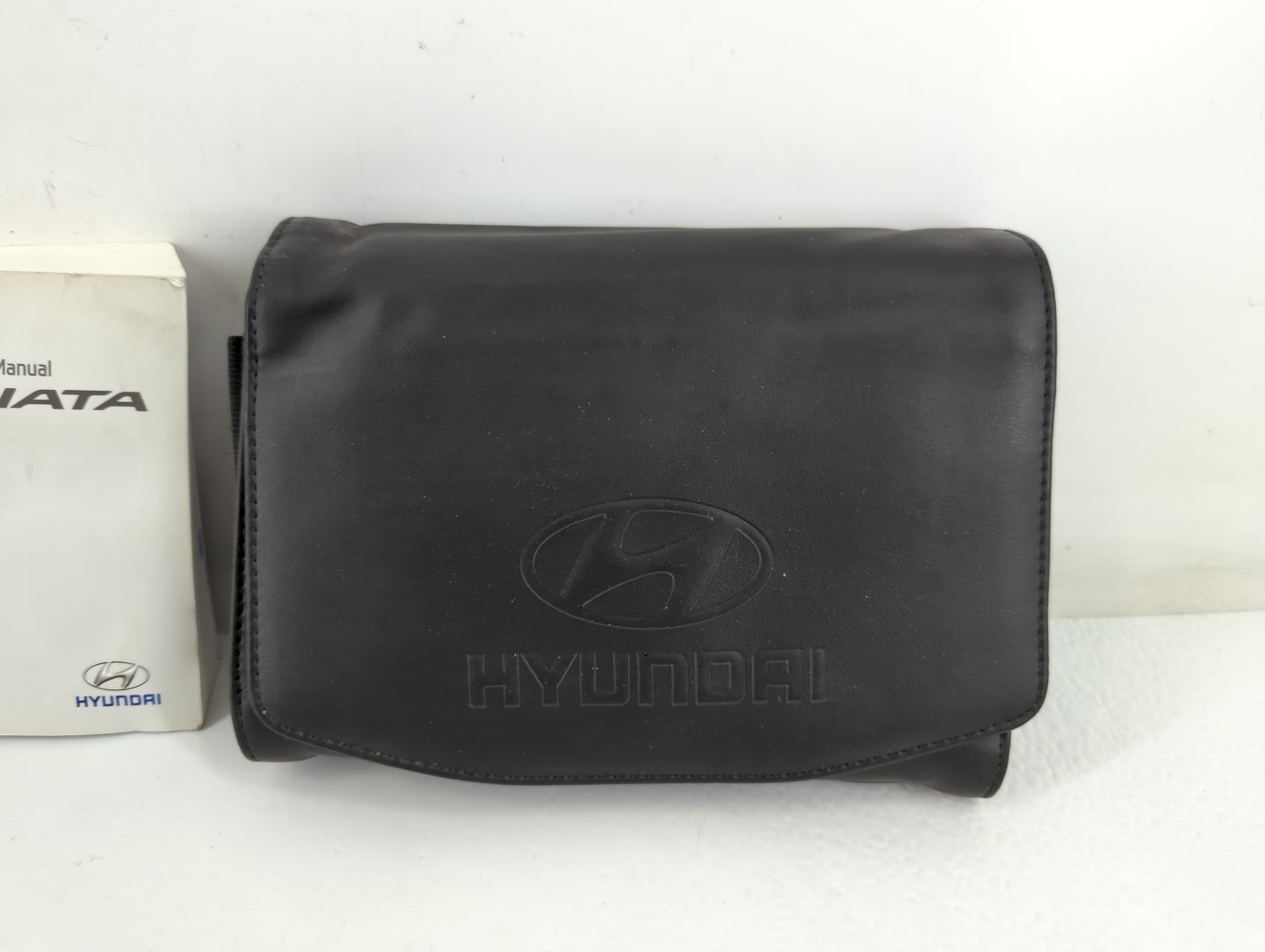 2017 Hyundai Sonata Owners Manual Book Guide P/N:HC10-EU67C OEM Used Auto Parts - Oemusedautoparts1.com