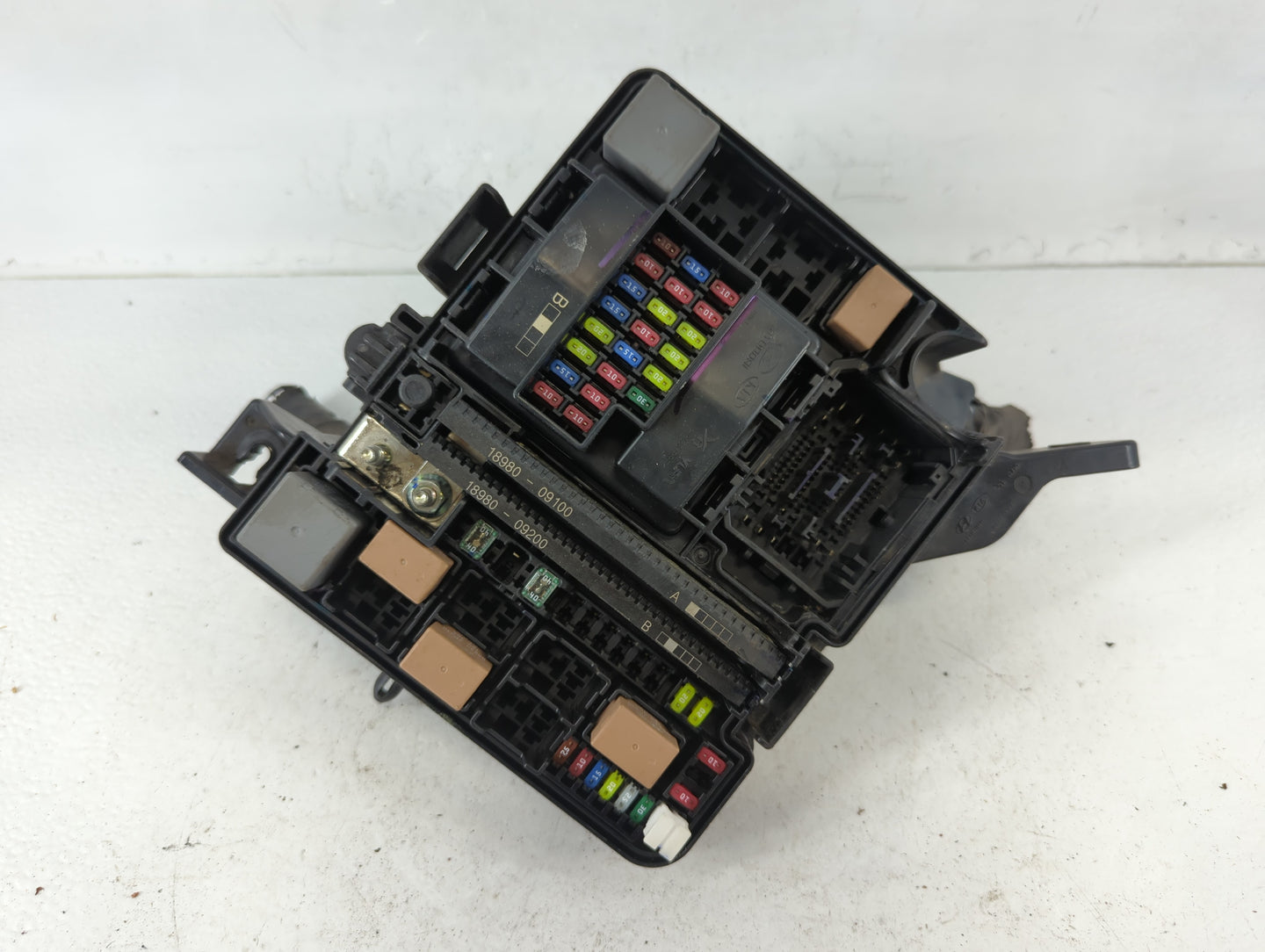 2016-2017 Hyundai Sonata Fusebox Fuse Box Panel Relay Module P/N:91950-C1820 Fits Fits 2016 2017 OEM Used Auto Parts - Oemus