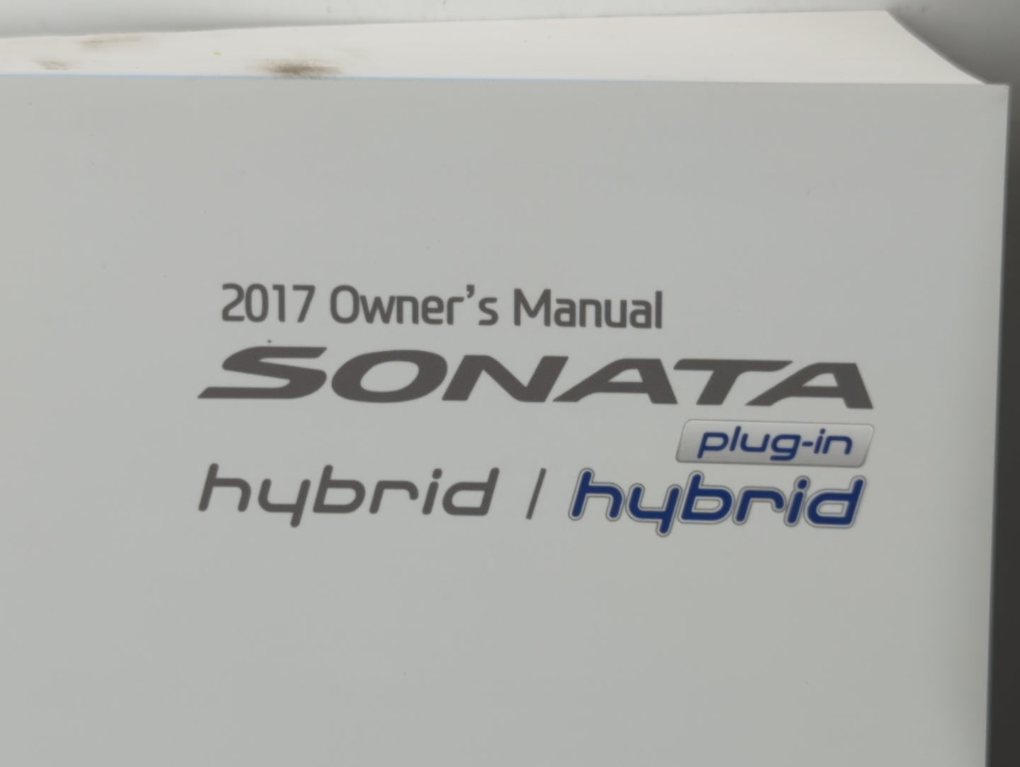 2017 Hyundai Sonata Owners Manual Book Guide P/N:EH60-EU68A OEM Used Auto Parts - Oemusedautoparts1.com