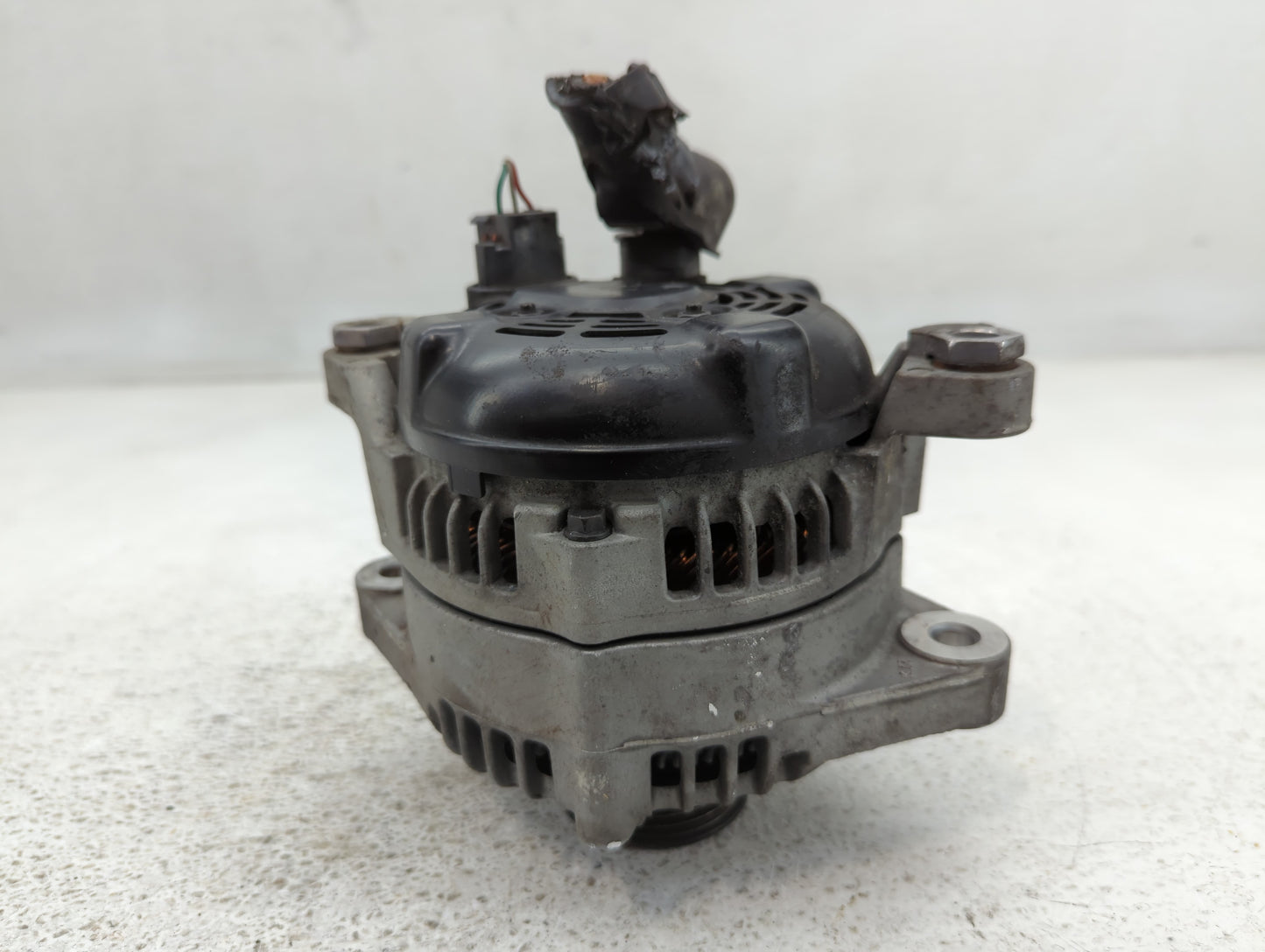 2015-2019 Hyundai Sonata Alternator Replacement Generator Charging Assembly Engine OEM P/N:37300-2G061 Fits OEM Used Auto Pa