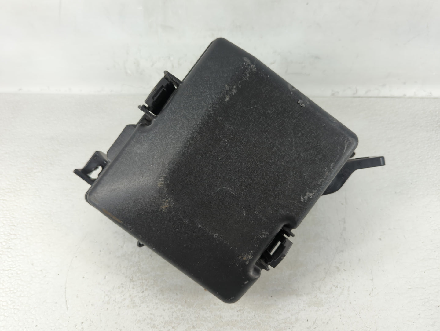2016-2017 Hyundai Sonata Fusebox Fuse Box Panel Relay Module P/N:91950-C1820 Fits Fits 2016 2017 OEM Used Auto Parts - Oemus