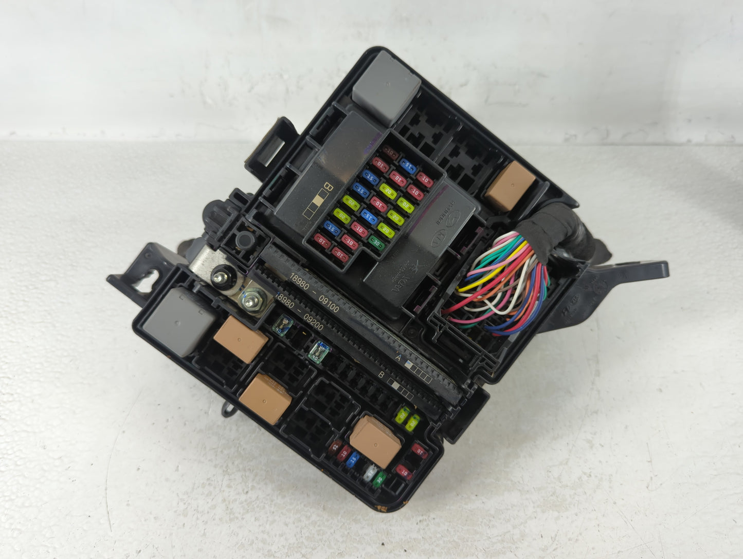2016-2017 Hyundai Sonata Fusebox Fuse Box Panel Relay Module P/N:91950-C1820 Fits Fits 2016 2017 OEM Used Auto Parts - Oemus