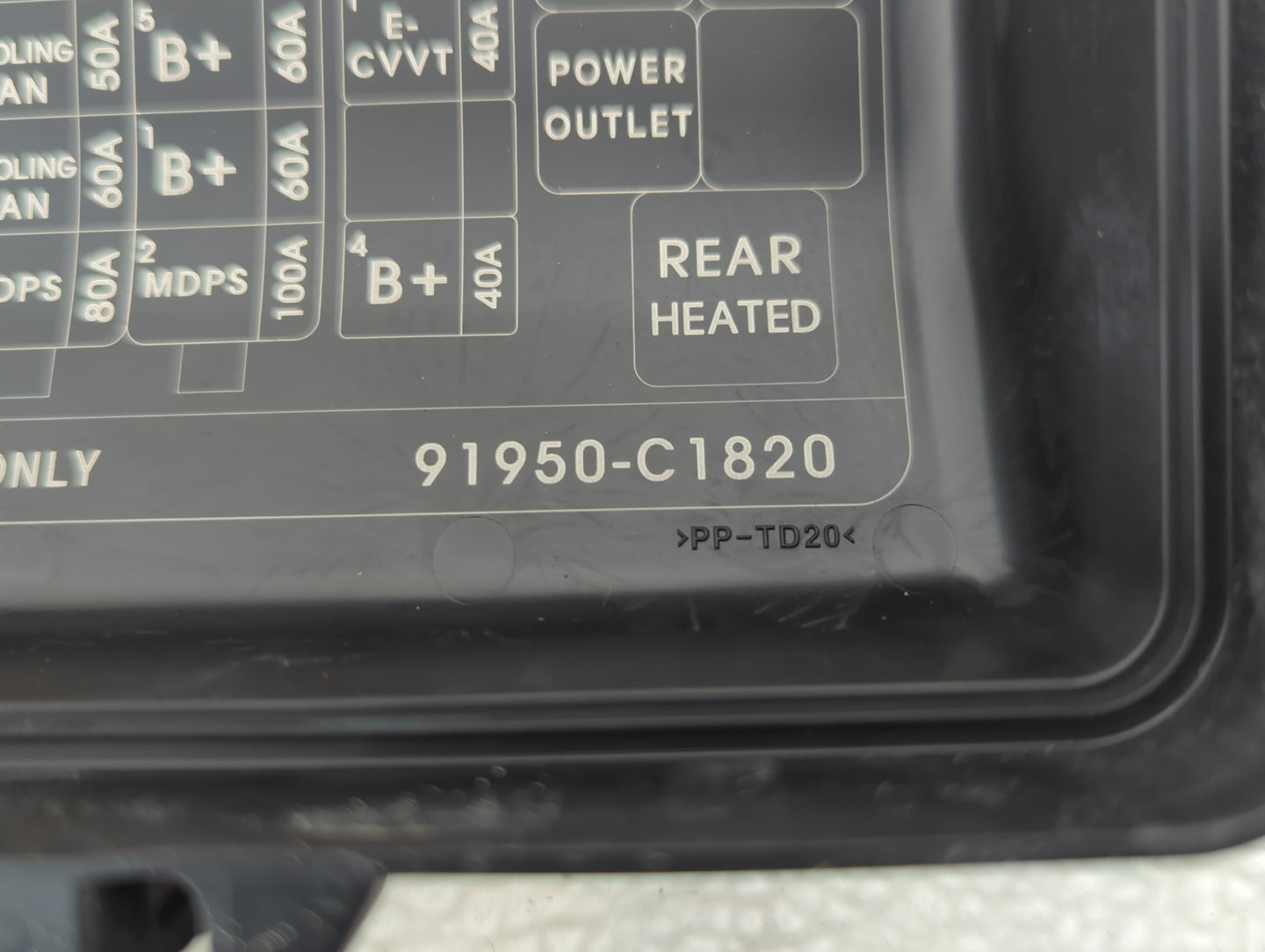 2016-2017 Hyundai Sonata Fusebox Fuse Box Panel Relay Module P/N:91950-C1820 Fits Fits 2016 2017 OEM Used Auto Parts - Oemus