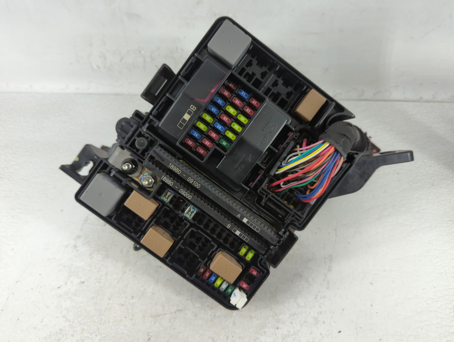 2016-2017 Hyundai Sonata Fusebox Fuse Box Panel Relay Module P/N:91950-C1820 Fits Fits 2016 2017 OEM Used Auto Parts - Oemus