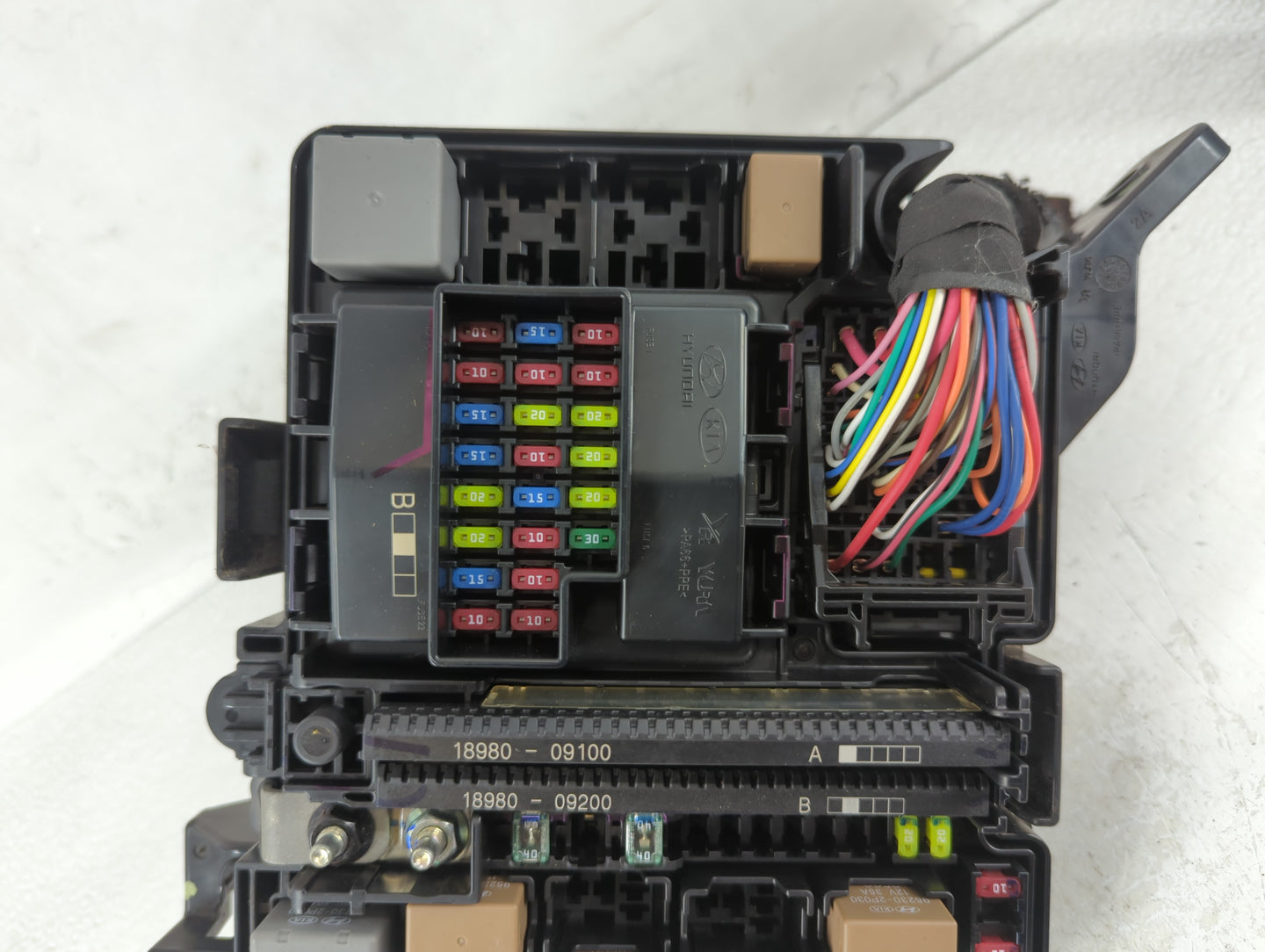 2016-2017 Hyundai Sonata Fusebox Fuse Box Panel Relay Module P/N:91950-C1820 Fits Fits 2016 2017 OEM Used Auto Parts - Oemus
