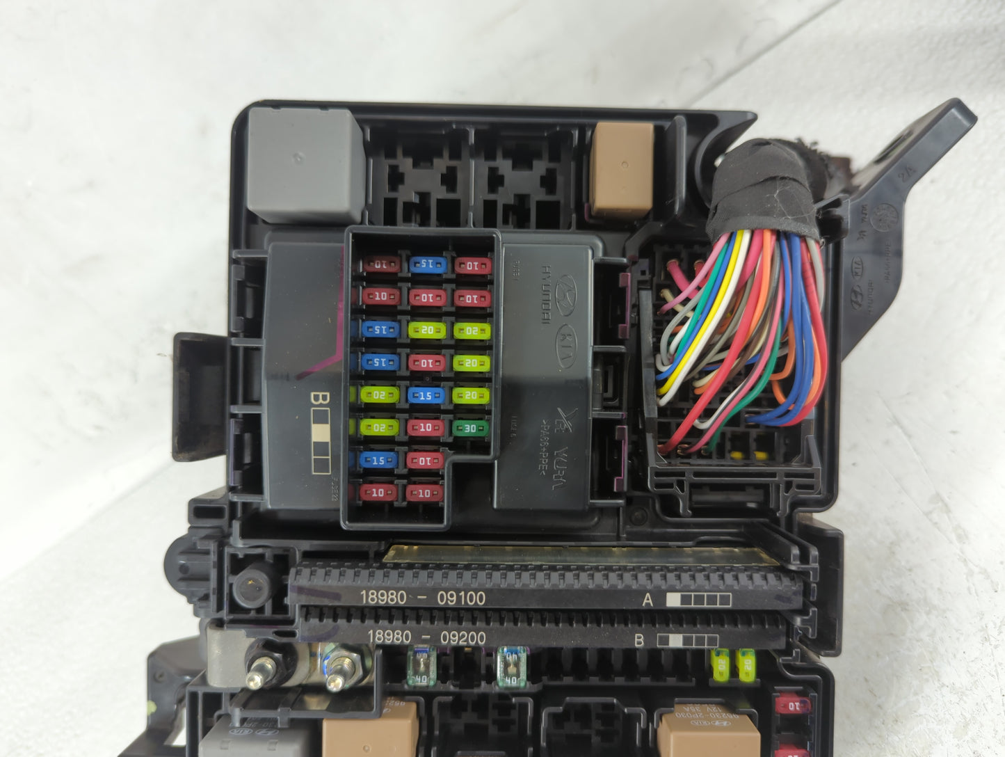 2016-2017 Hyundai Sonata Fusebox Fuse Box Panel Relay Module P/N:91950-C1820 Fits Fits 2016 2017 OEM Used Auto Parts - Oemus