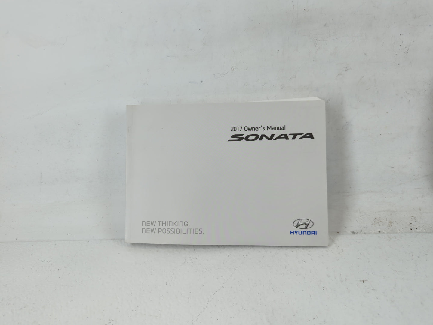 2017 Hyundai Sonata Owners Manual Book Guide P/N:HC10-EU68C OEM Used Auto Parts - Oemusedautoparts1.com